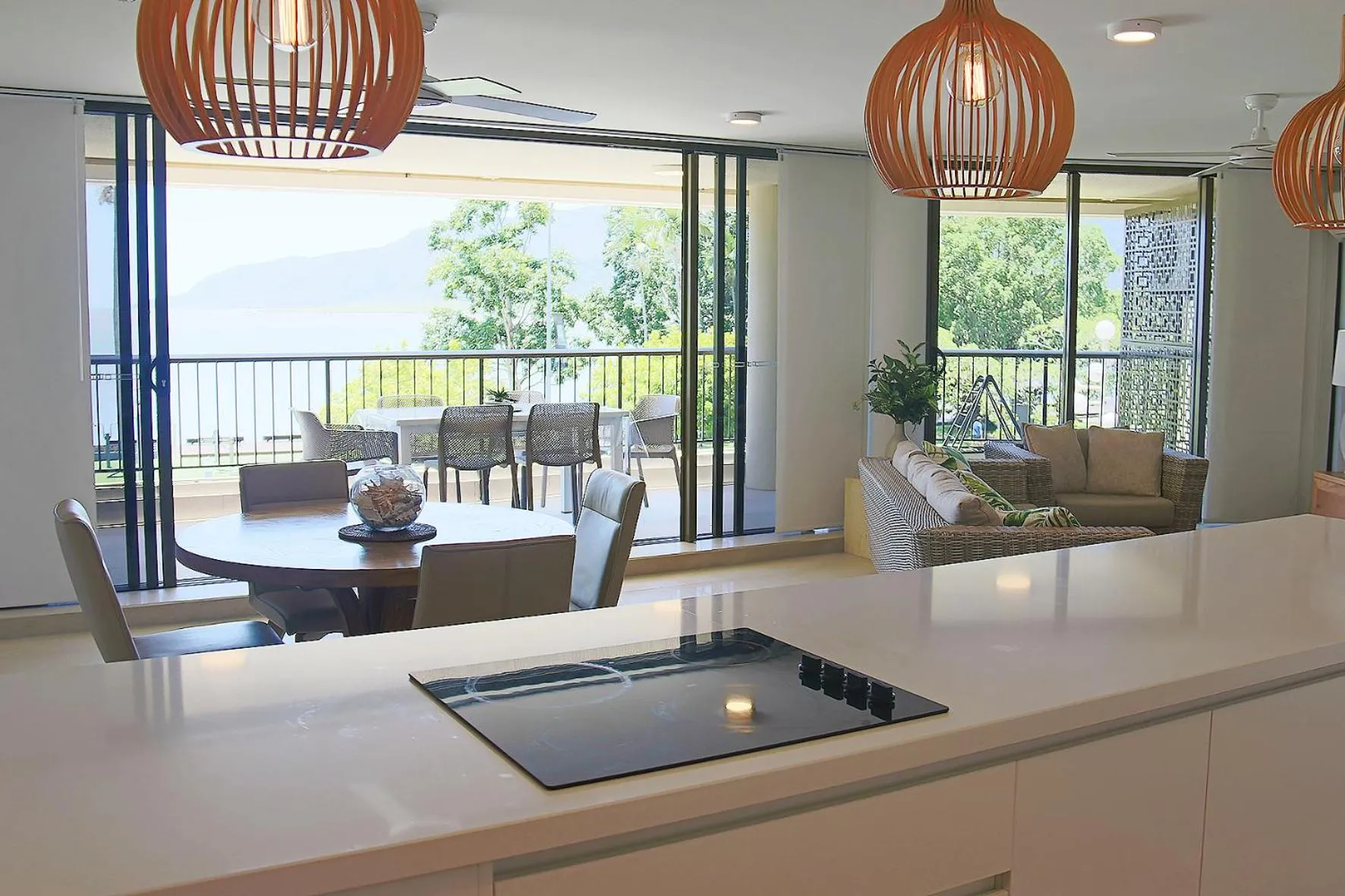 Kitchen or kitchenette in Cairns Aquarius