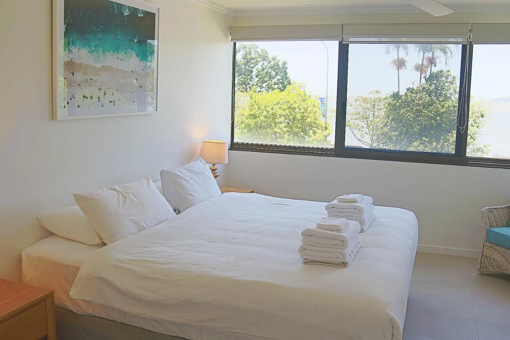 Bedroom, Bed in Cairns Aquarius