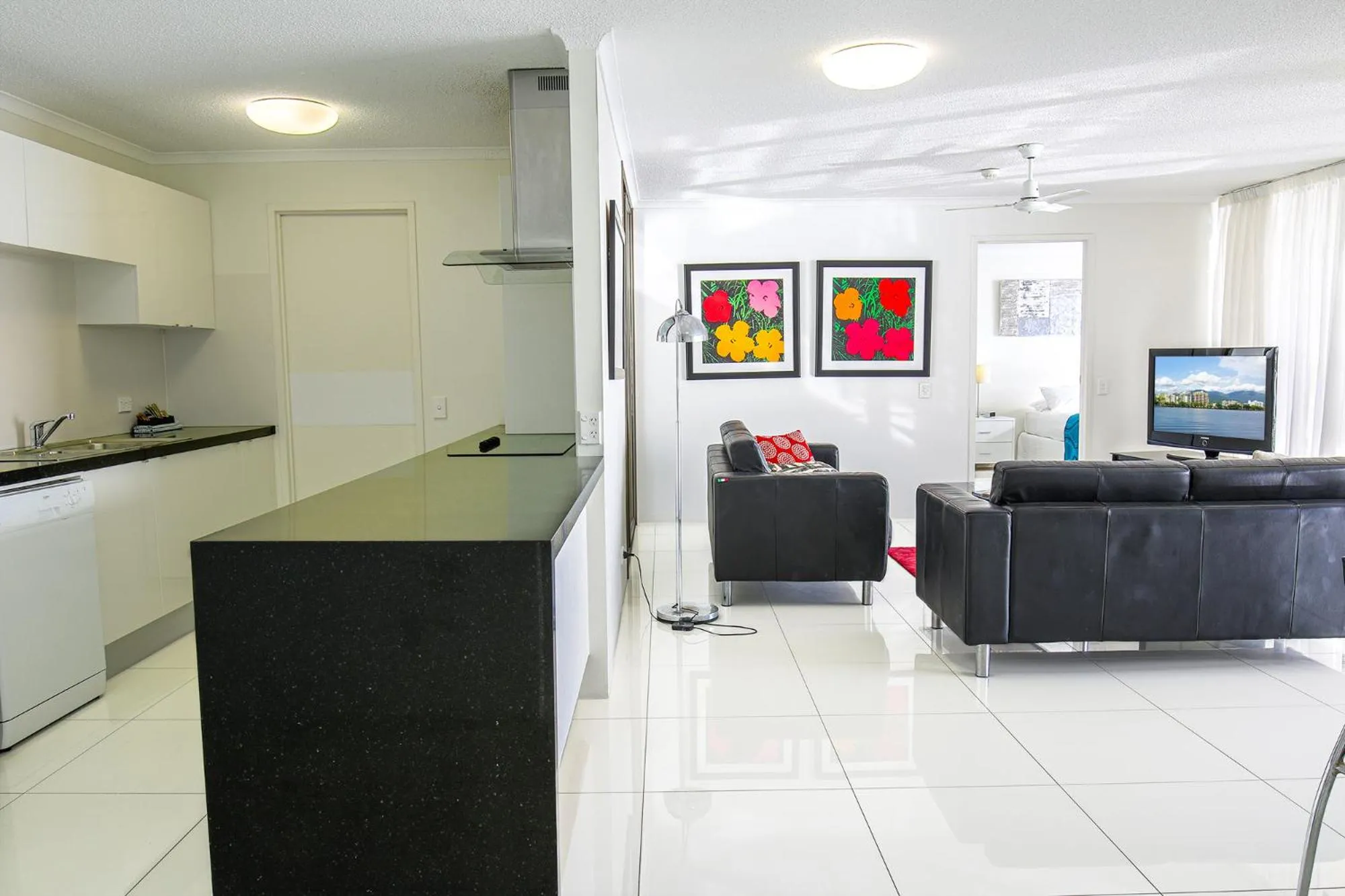 Kitchen or kitchenette in Cairns Aquarius