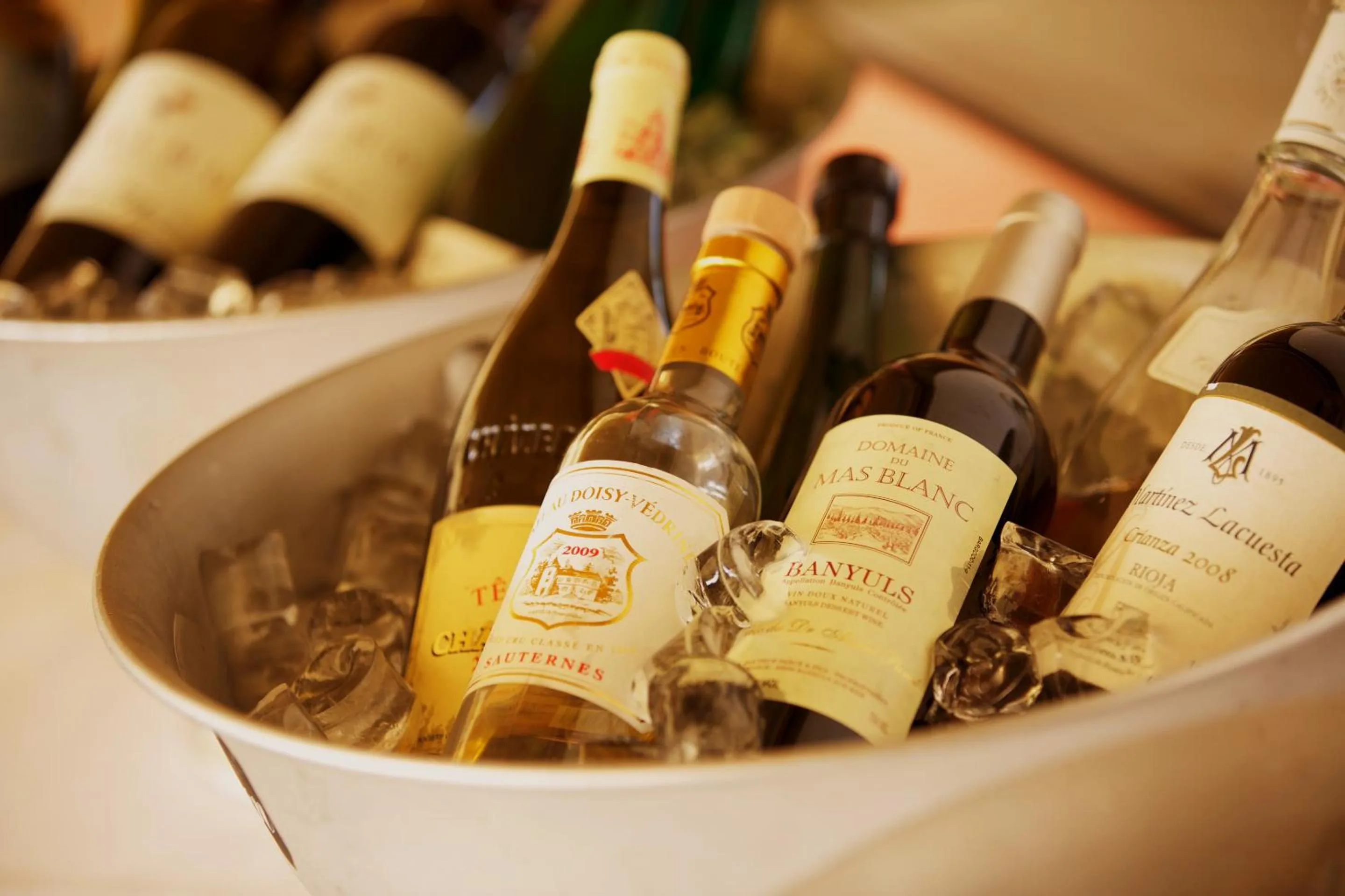 Lounge or bar in Mercure Hotel Panorama Freiburg