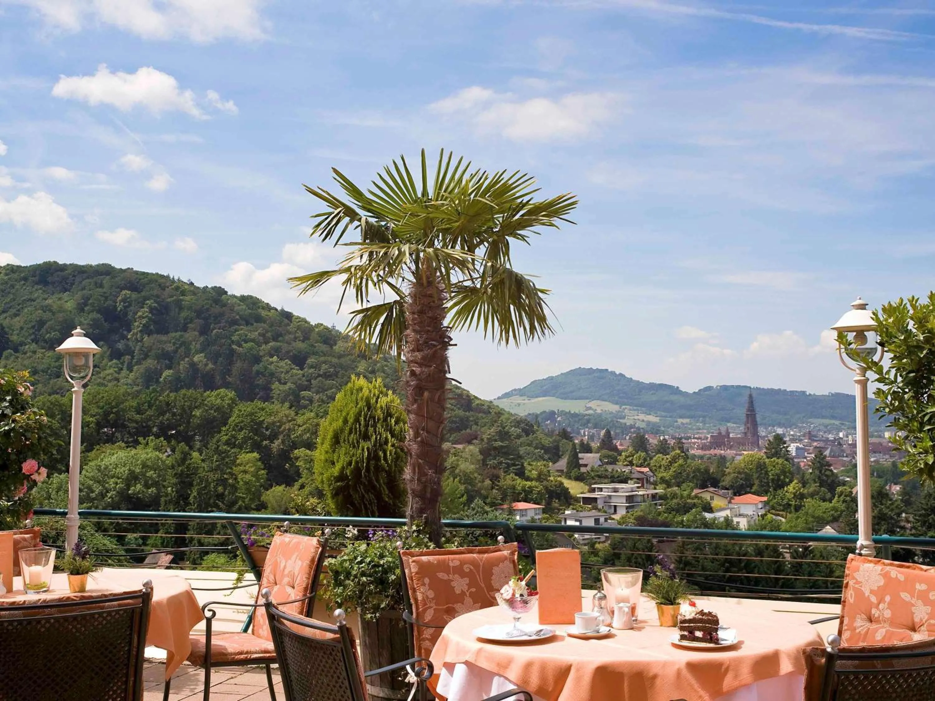 Restaurant/places to eat in Mercure Hotel Panorama Freiburg