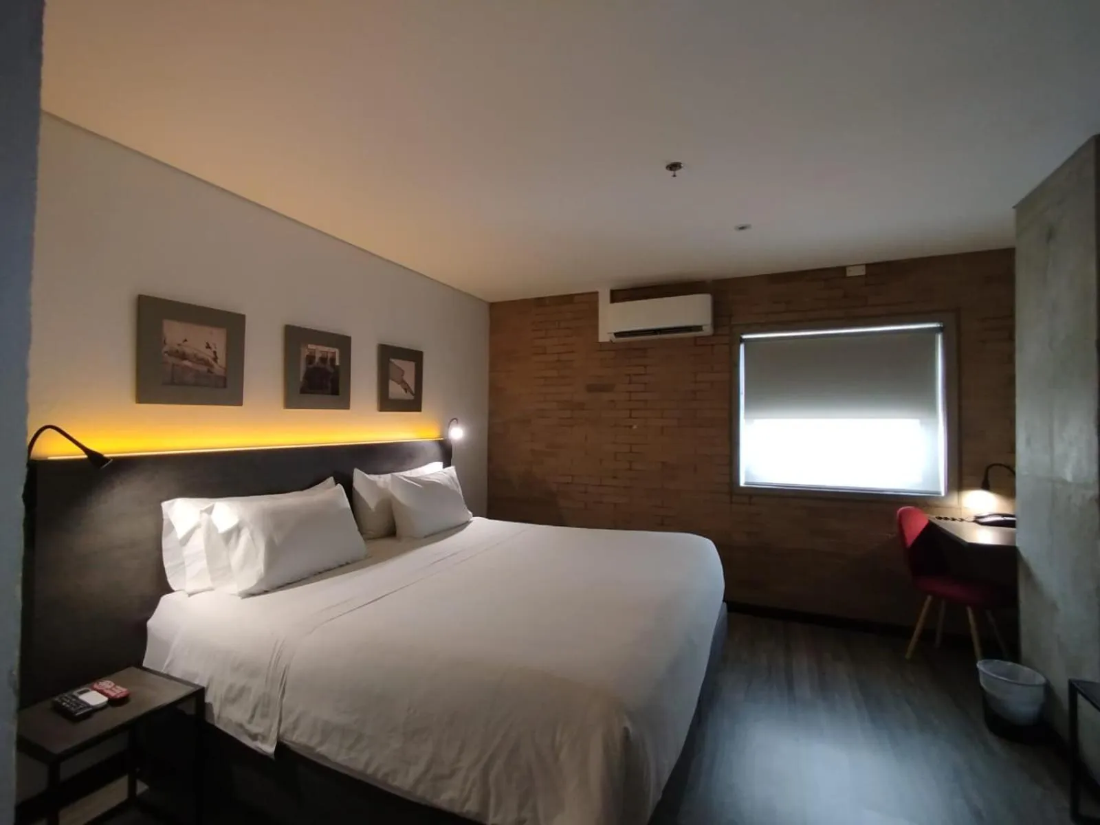 Photo of the whole room, Bed in Hotel Quinta Norte Chipichape