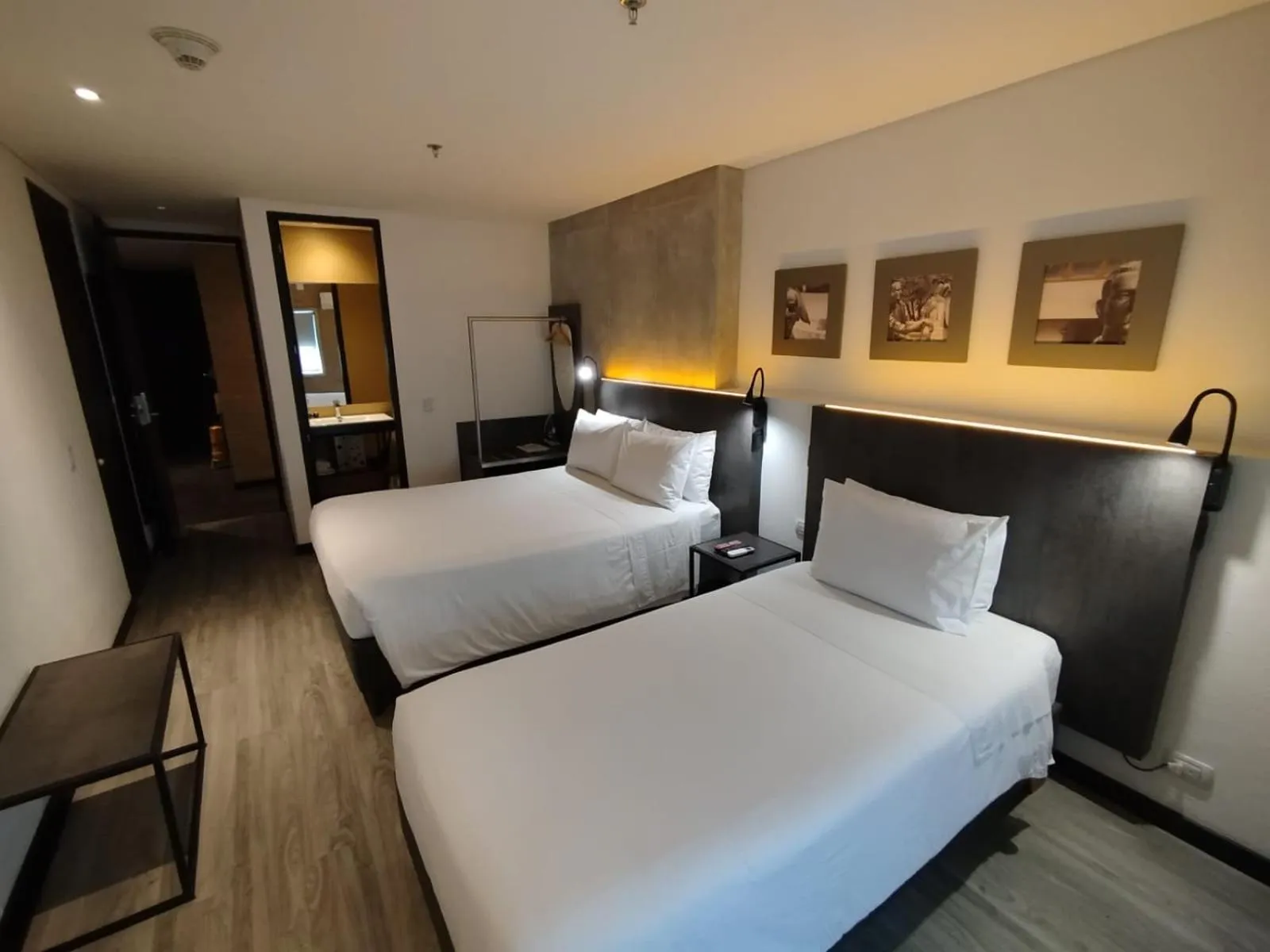 Photo of the whole room, Bed in Hotel Quinta Norte Chipichape