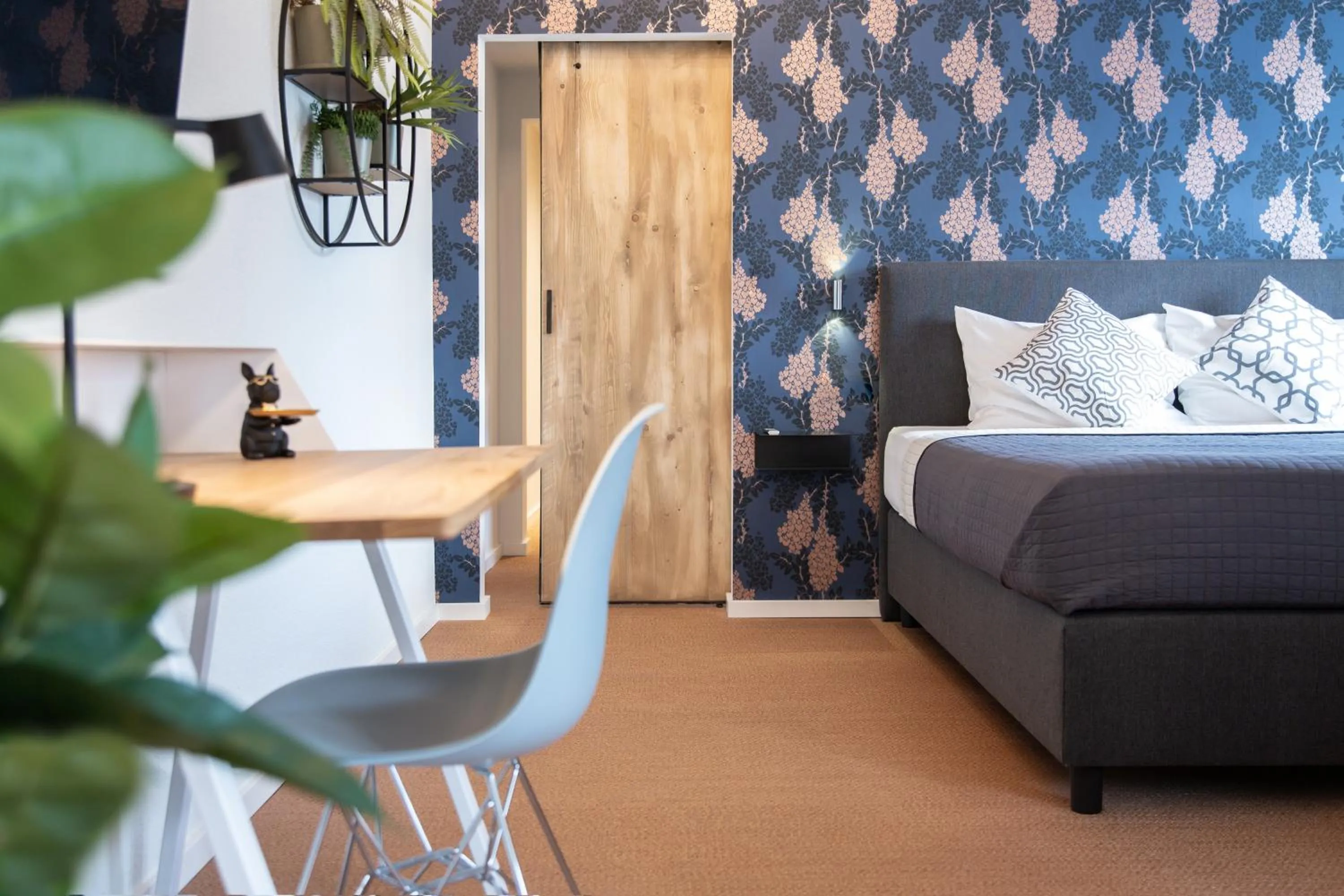 Photo of the whole room in B-Hotel