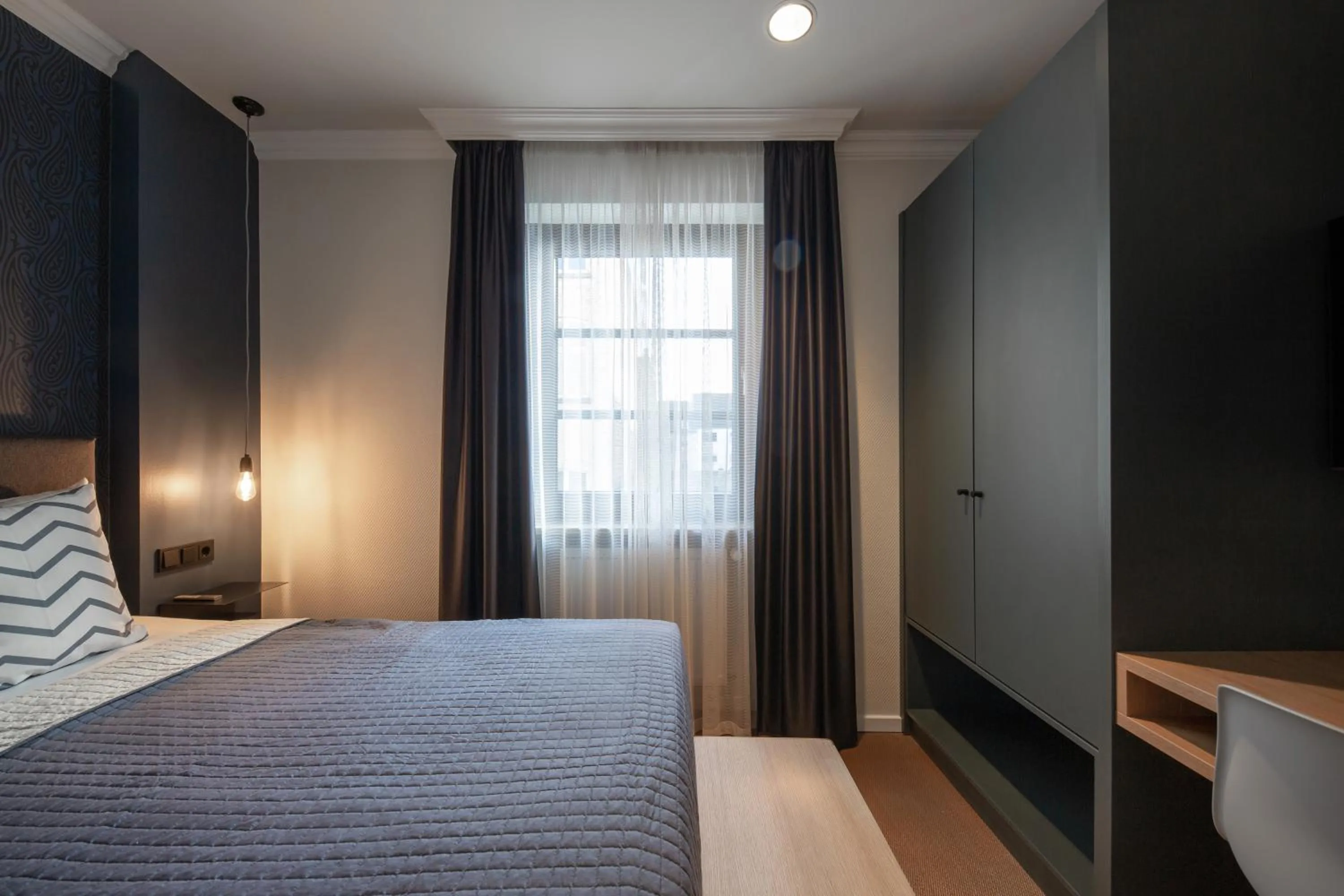 Bedroom, Bed in B-Hotel