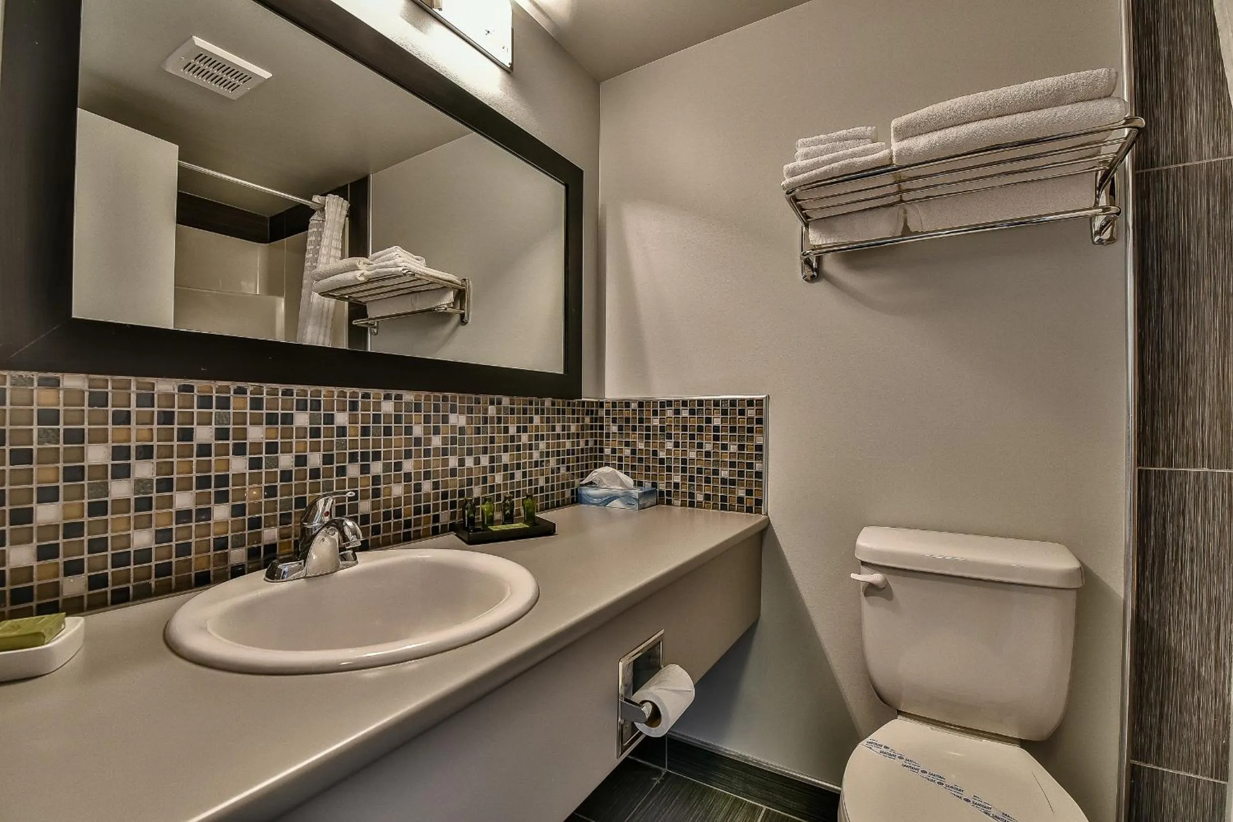 Shower in The View Hotel