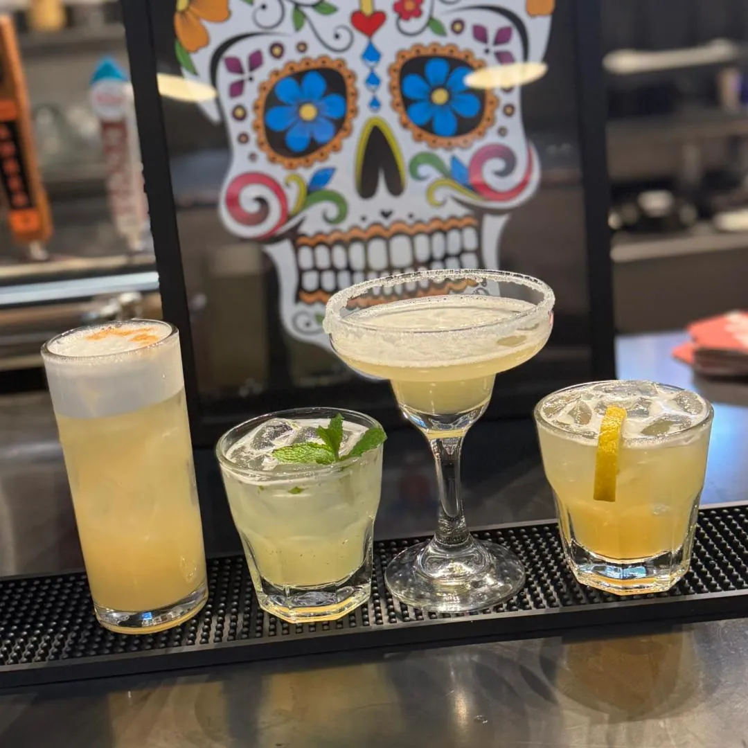 Lounge or bar in Anavada Inn & Suites - Prince George