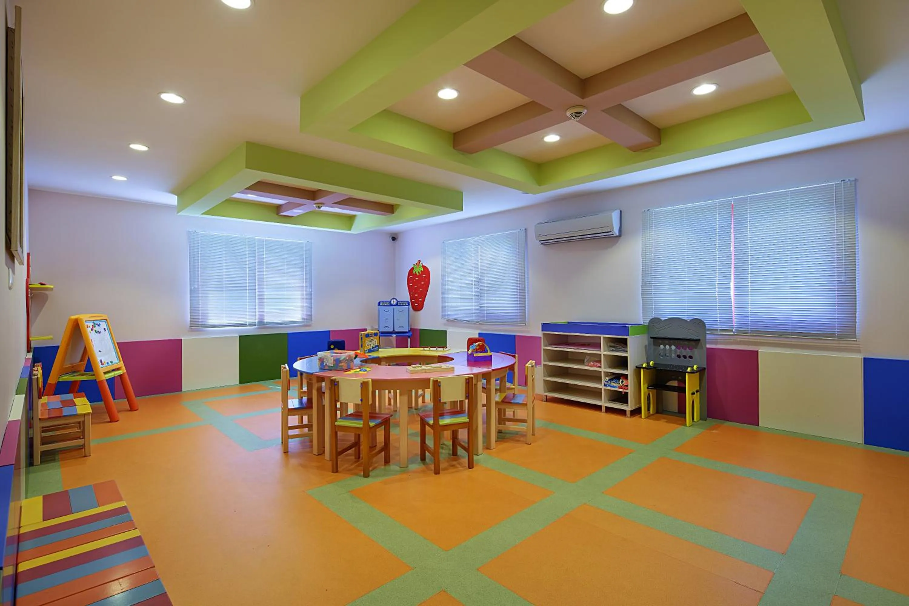 Game Room in Bellis Deluxe Hotel & Heated for Winter Aqua Park