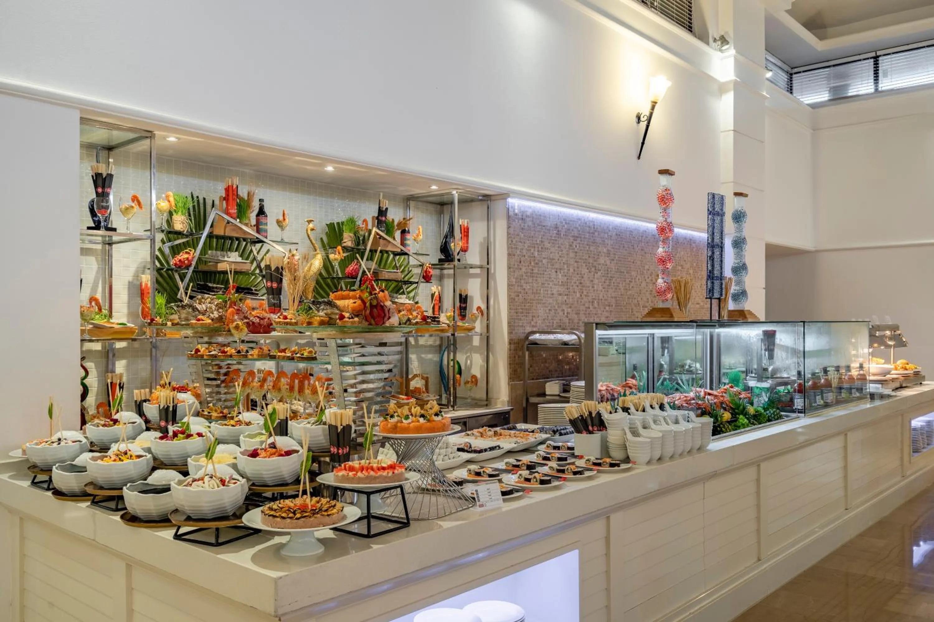 Food and drinks in Bellis Deluxe Hotel & Heated for Winter Aqua Park