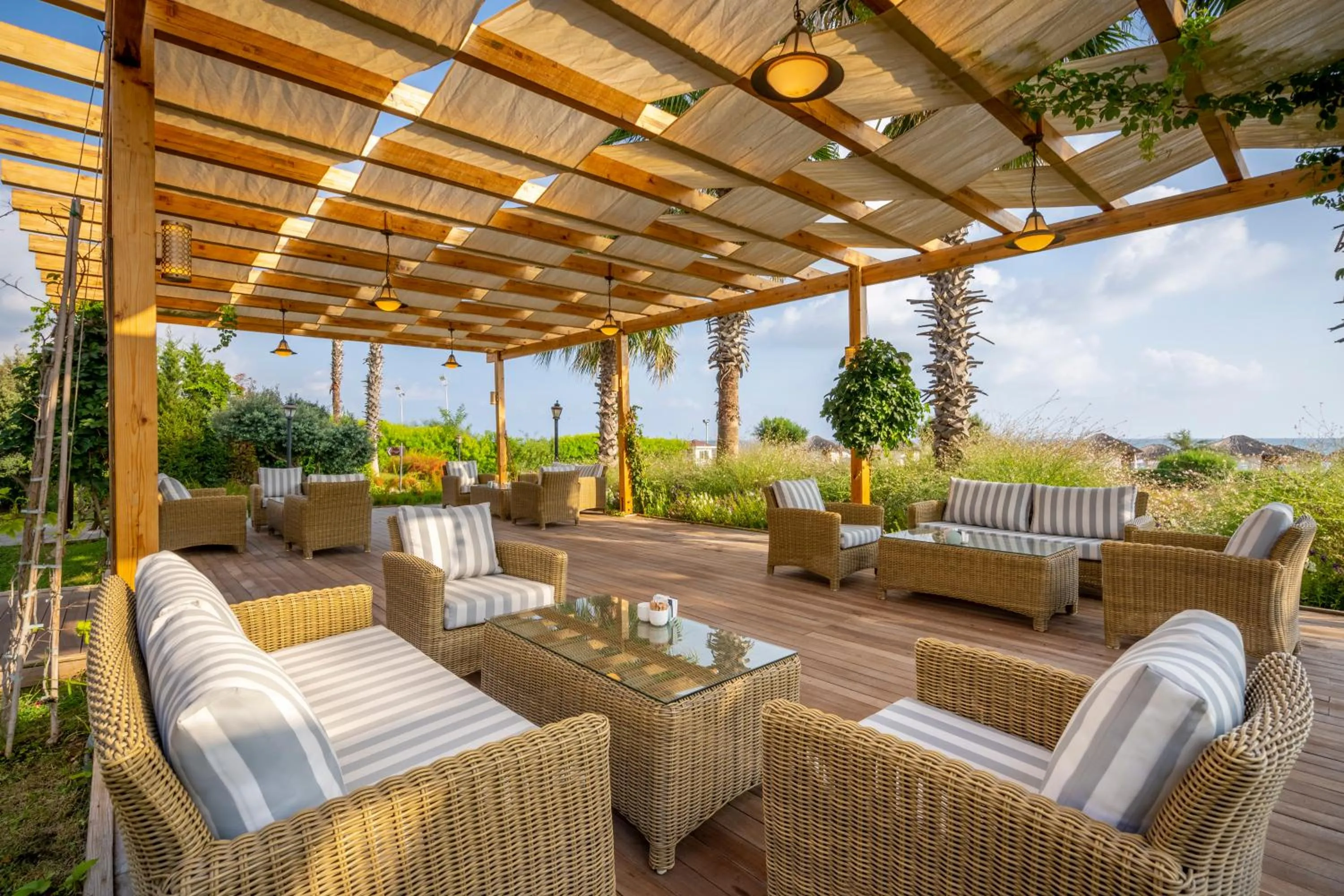 Lounge or bar in Bellis Deluxe Hotel & Heated for Winter Aqua Park