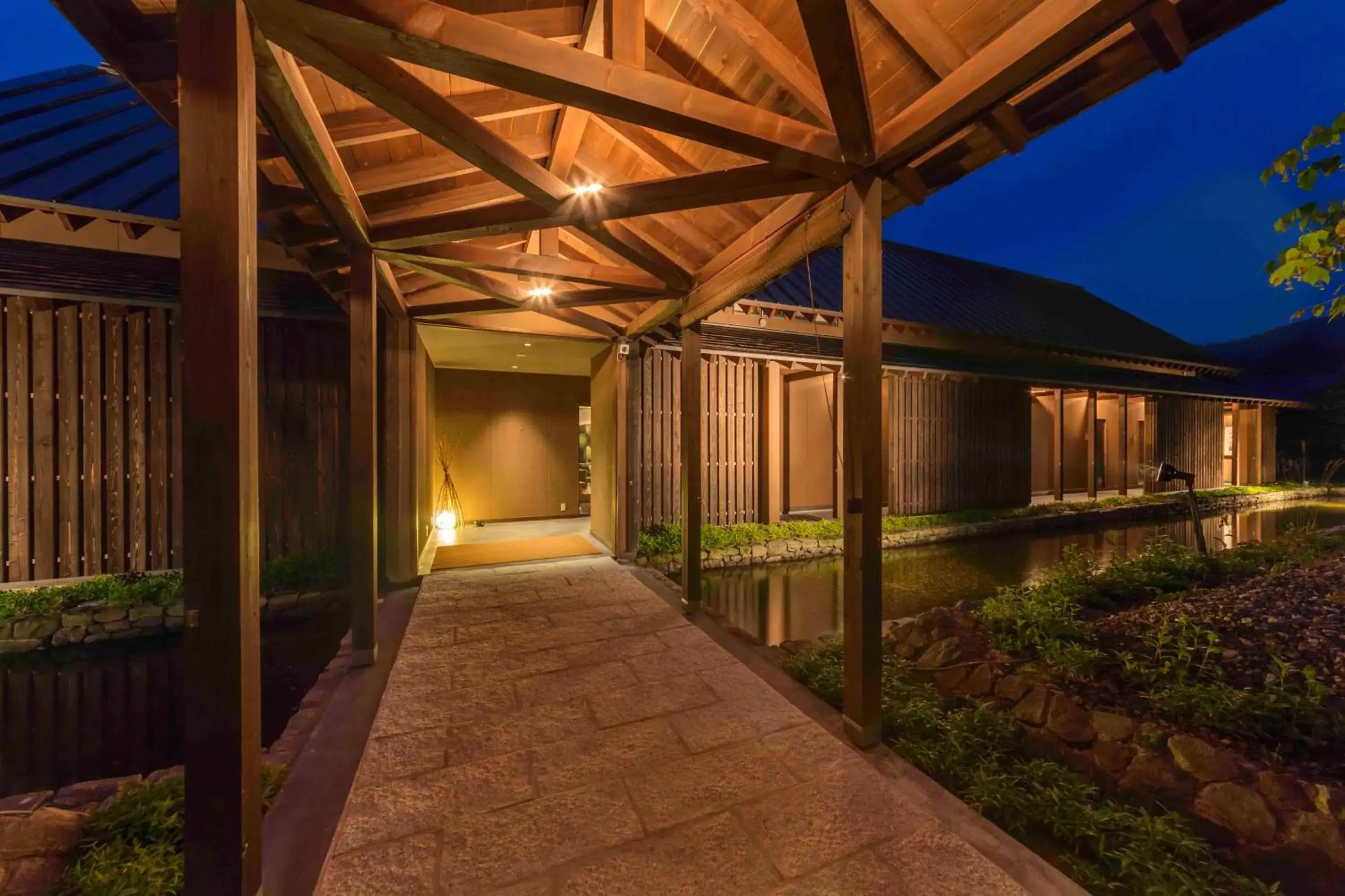 Facade/entrance in Yamado Facade/entrance in Yamado