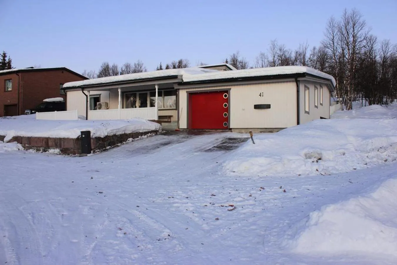 Facade/entrance in RIBO Apartment Aurora