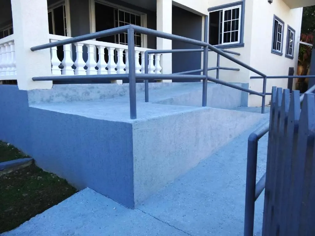 Blue Paloma Bed & Breakfast