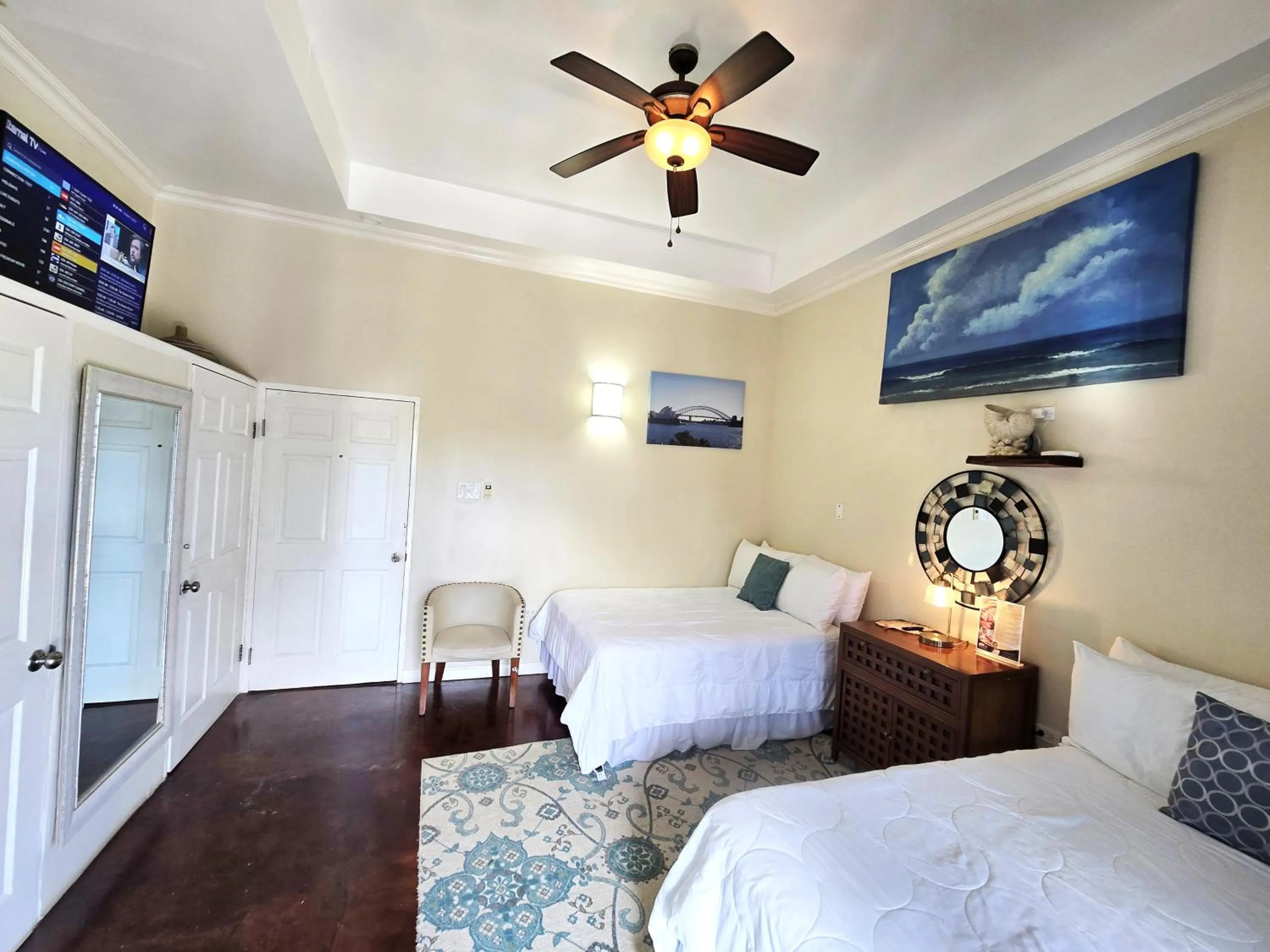 Bedroom, Bed in Blue Paloma Bed & Breakfast