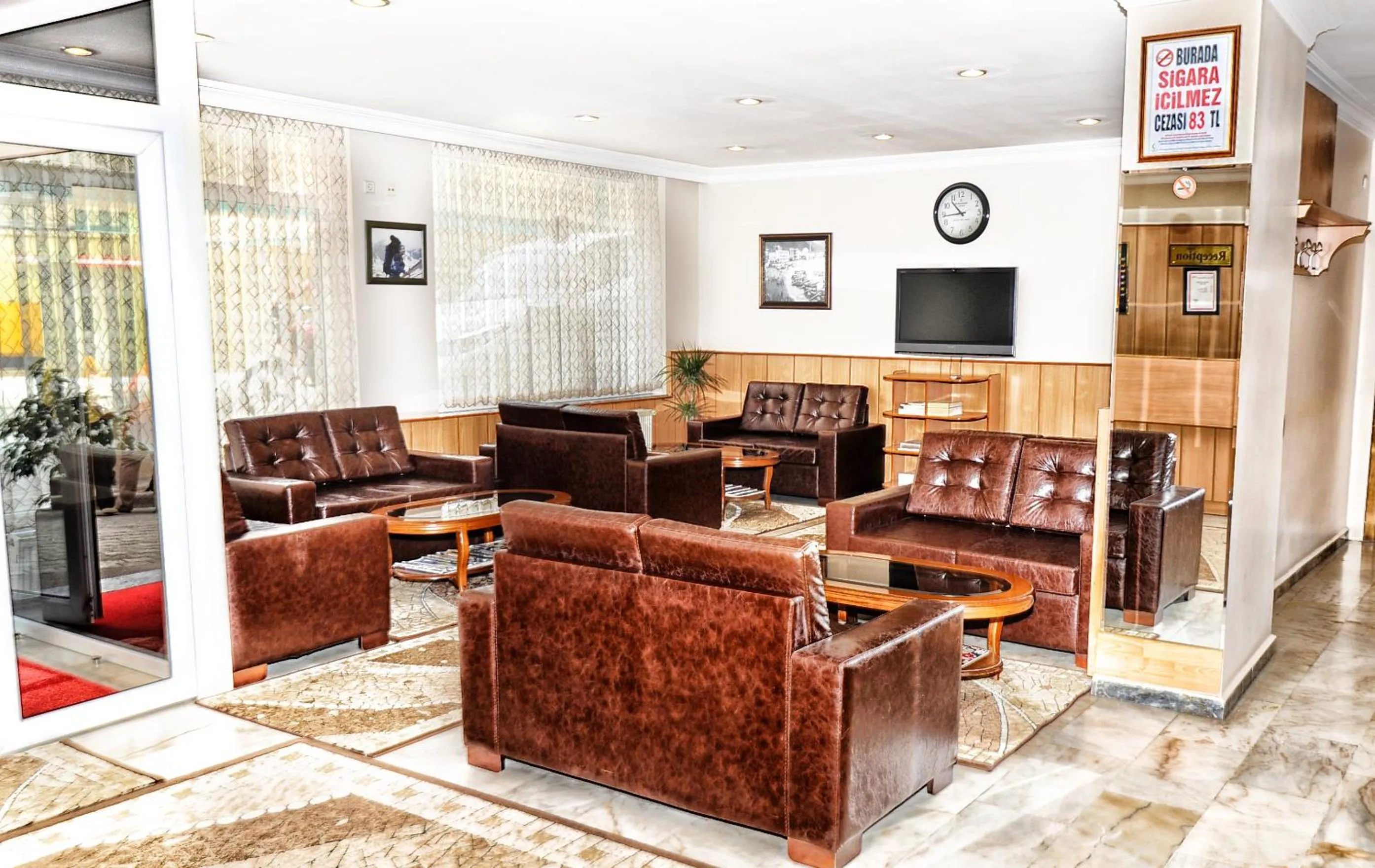 Lobby or reception in Serenti Hotel
