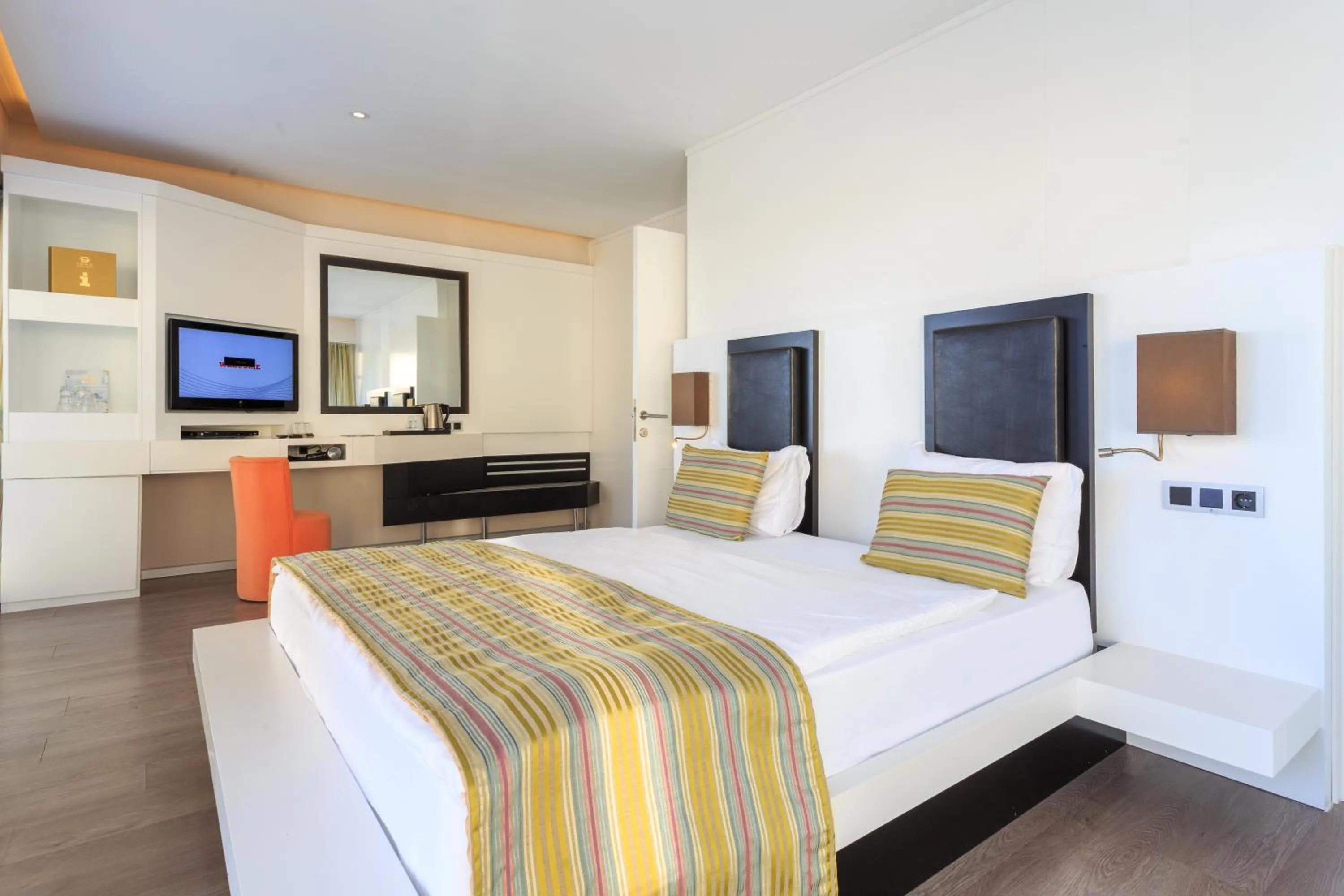 Bed in Orka Sunlife Resort Hotel and Aquapark