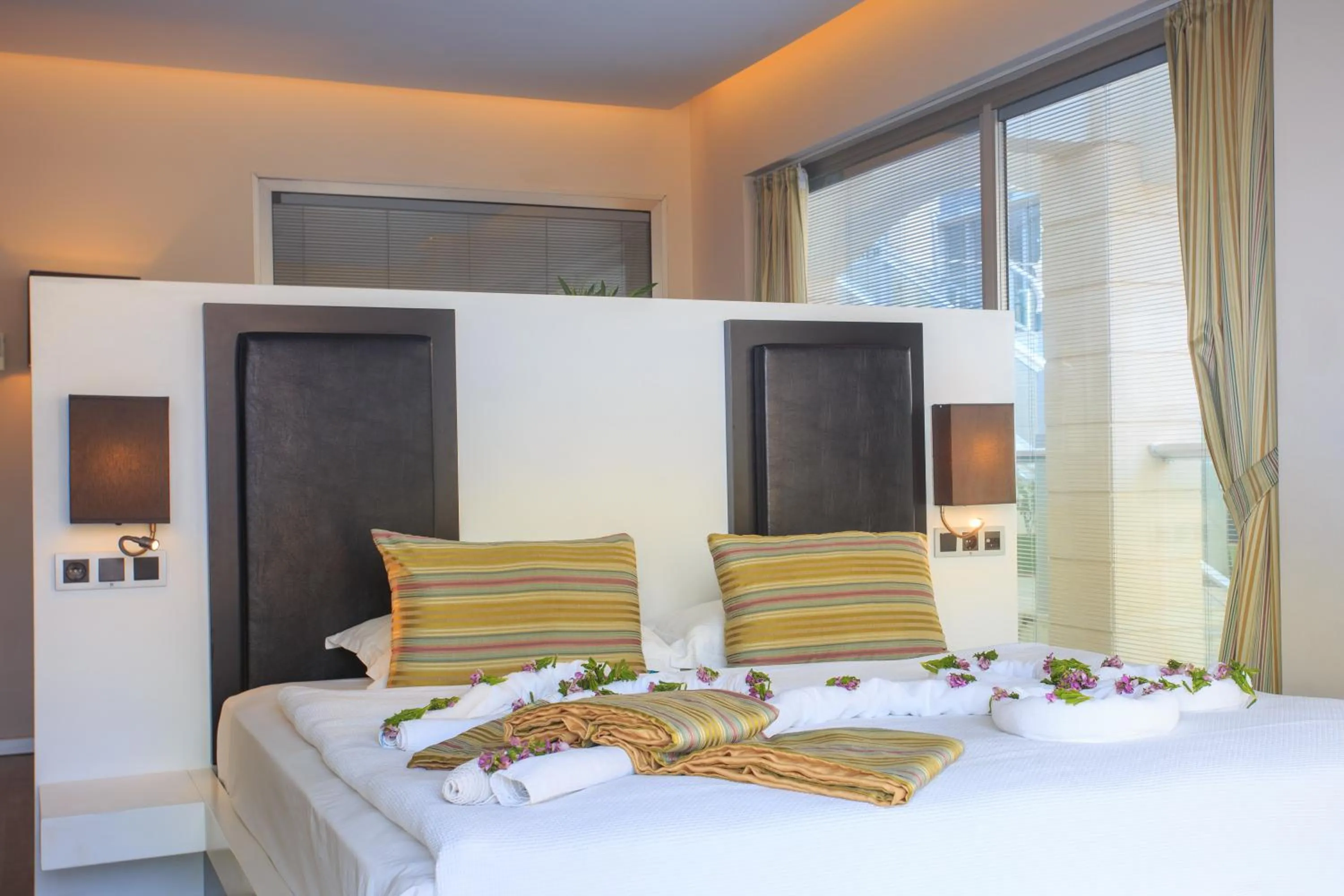 Bed in Orka Sunlife Resort Hotel and Aquapark