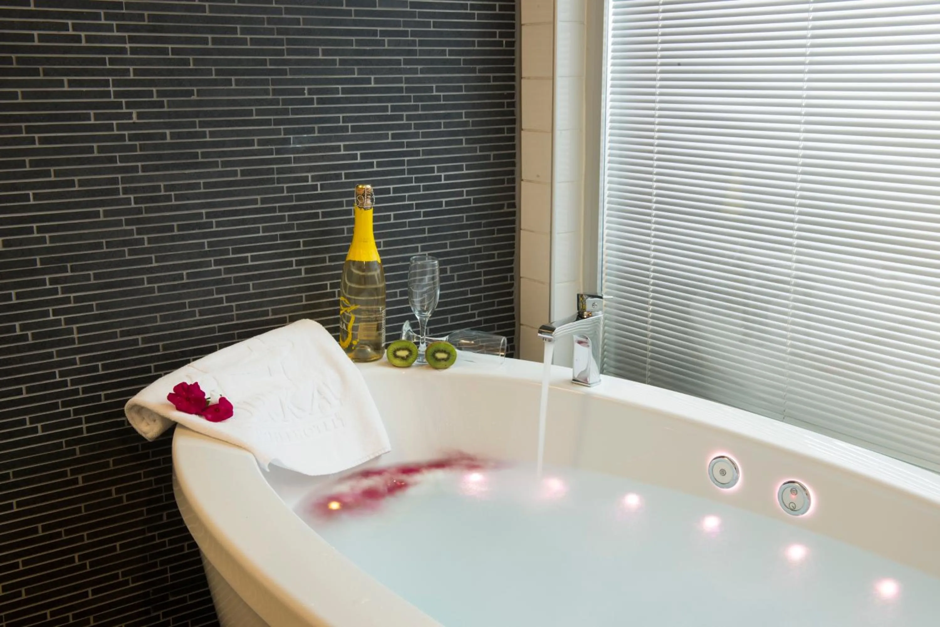 Bathroom in Orka Sunlife Resort Hotel and Aquapark