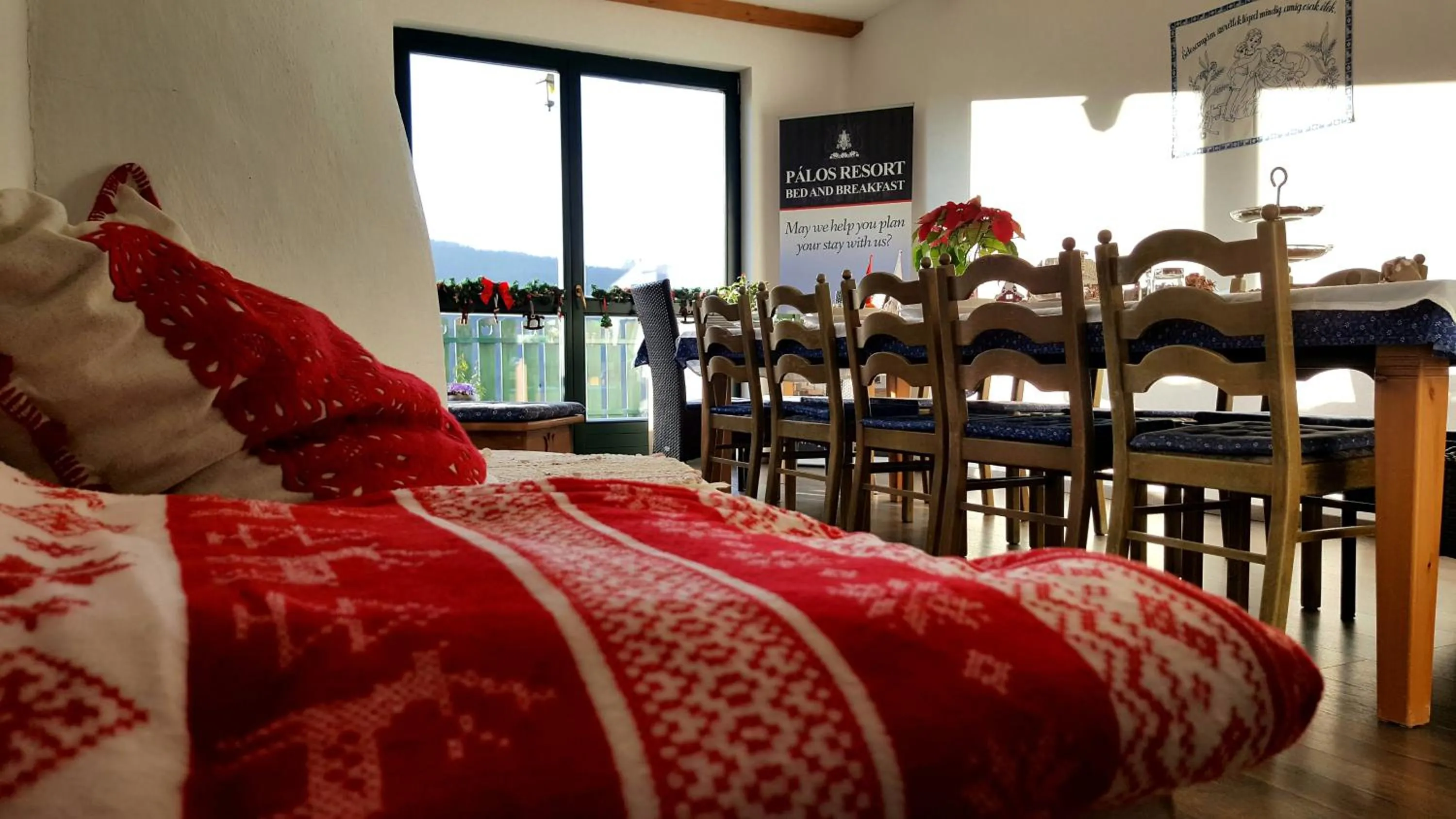 Living room, Bed in Pálos Resort