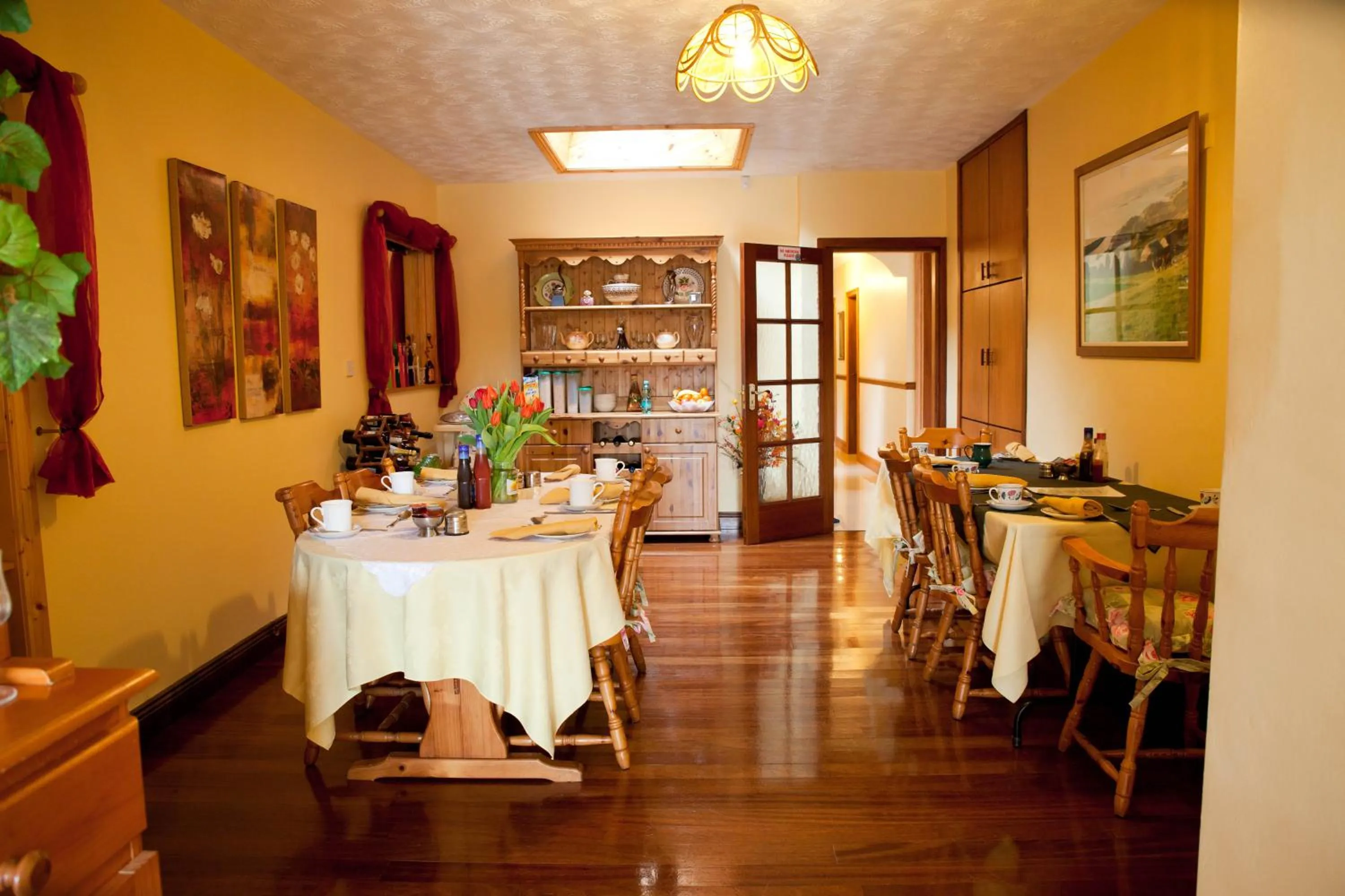 People in The Gap Lodge B&B