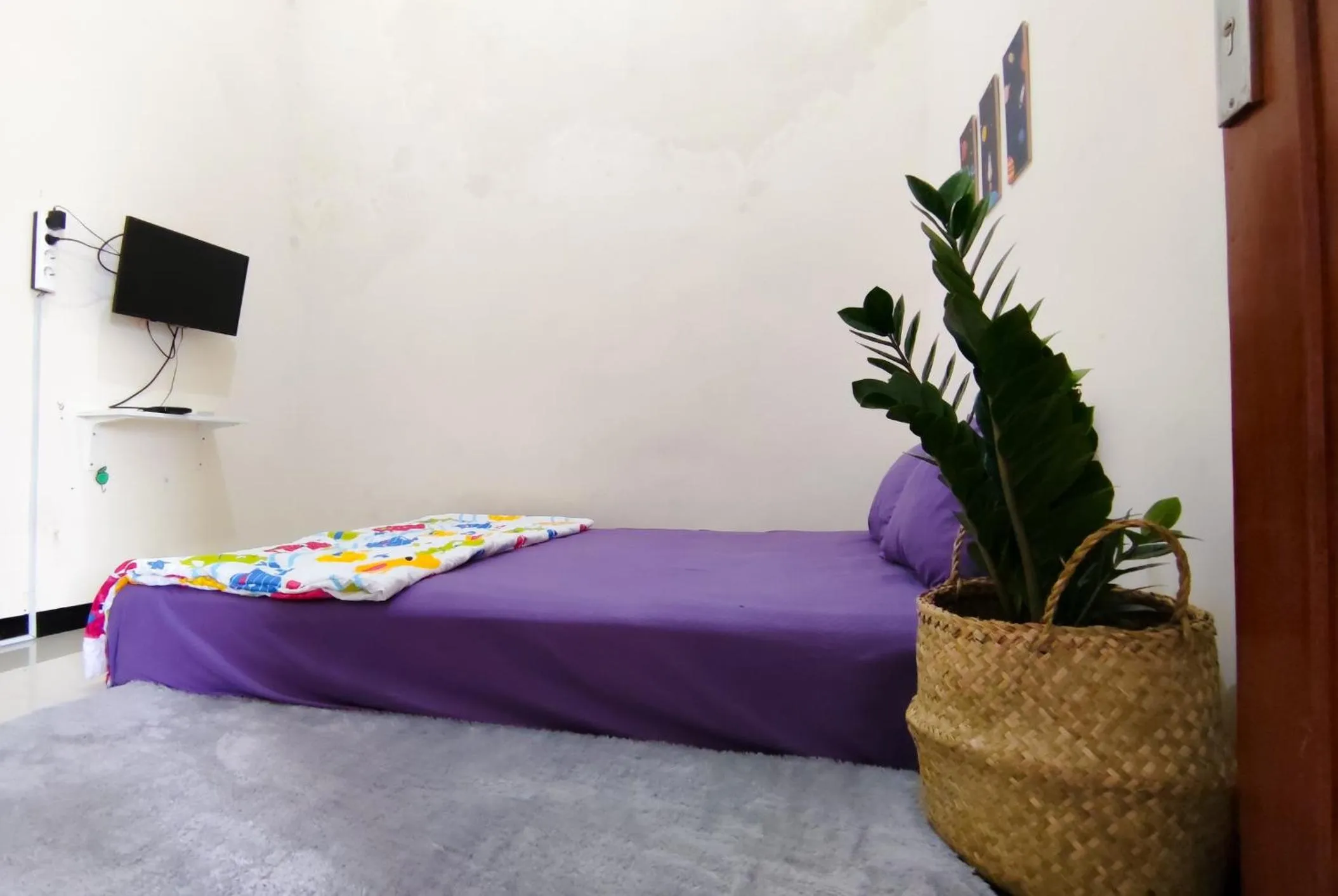 Bed in Surabaya Homey near ITS Syariah