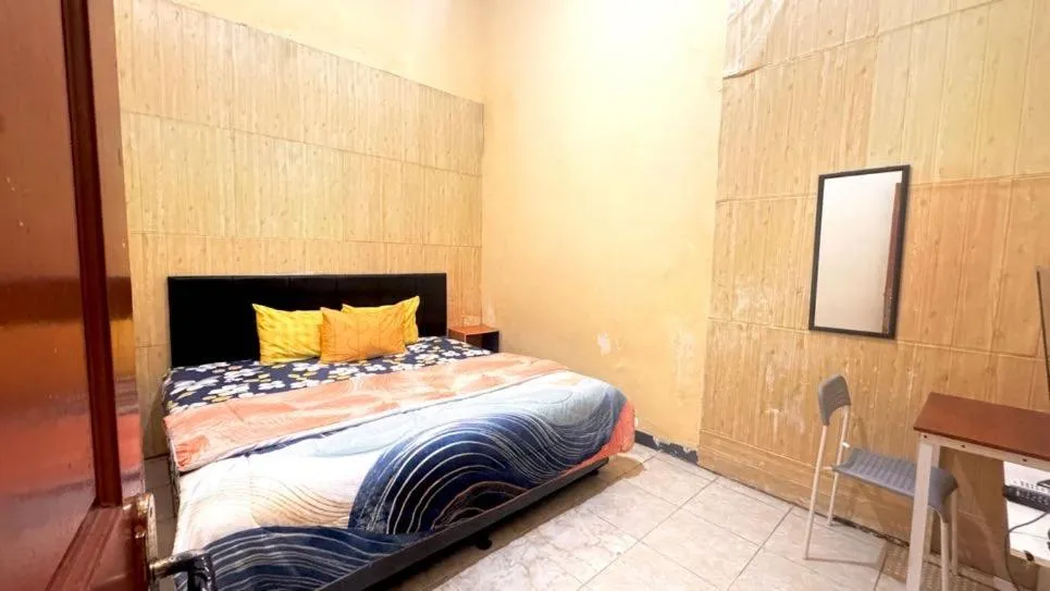 Bed in Surabaya Homey near ITS Syariah