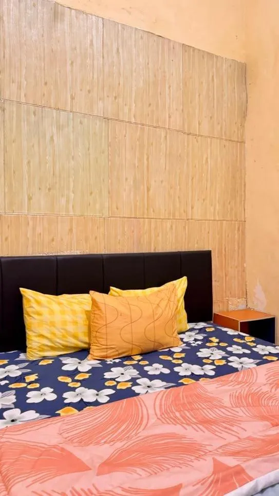Bed in Surabaya Homey near ITS Syariah