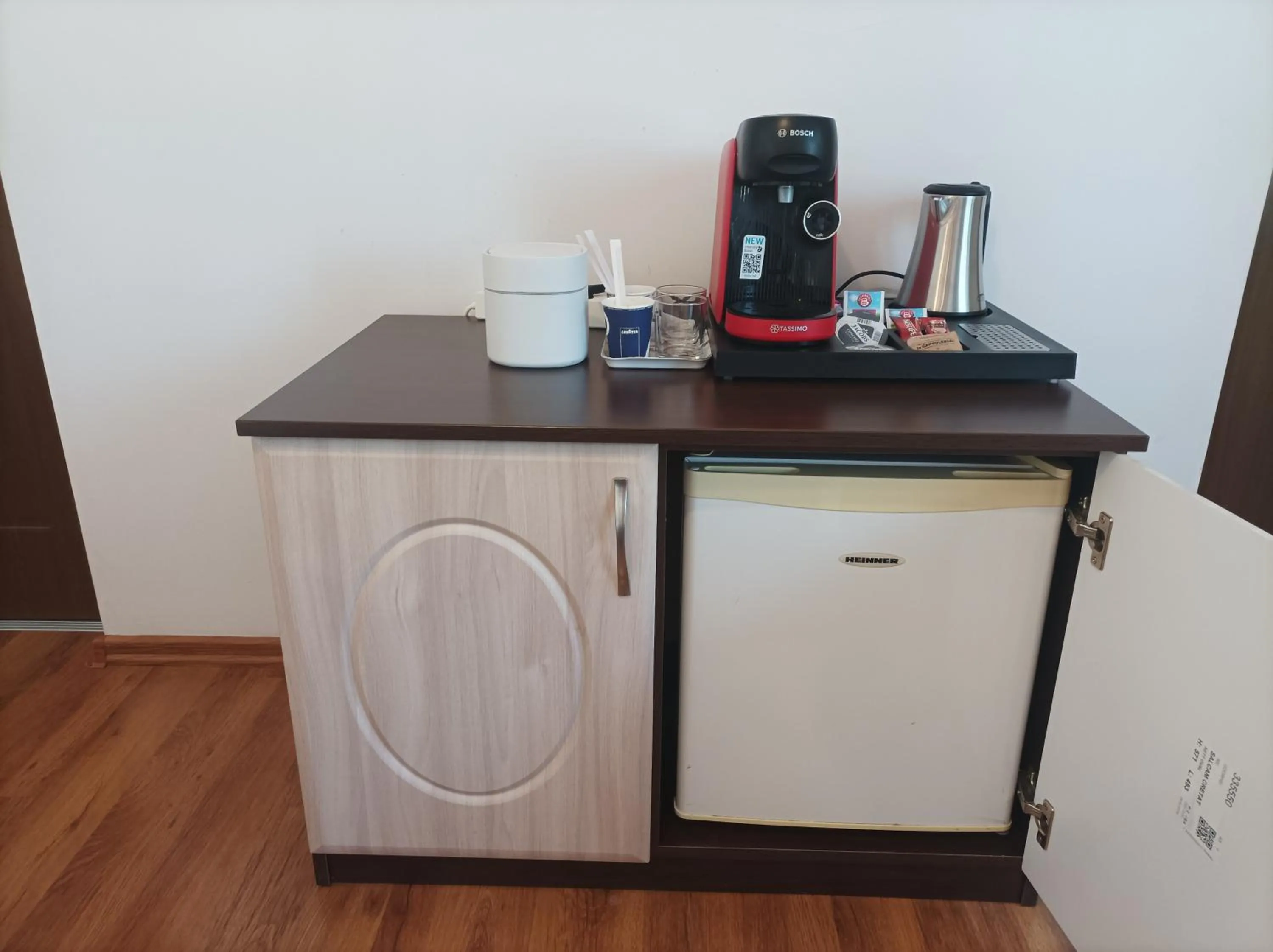 minibar in Zoltán & Erika Panzió Parajd