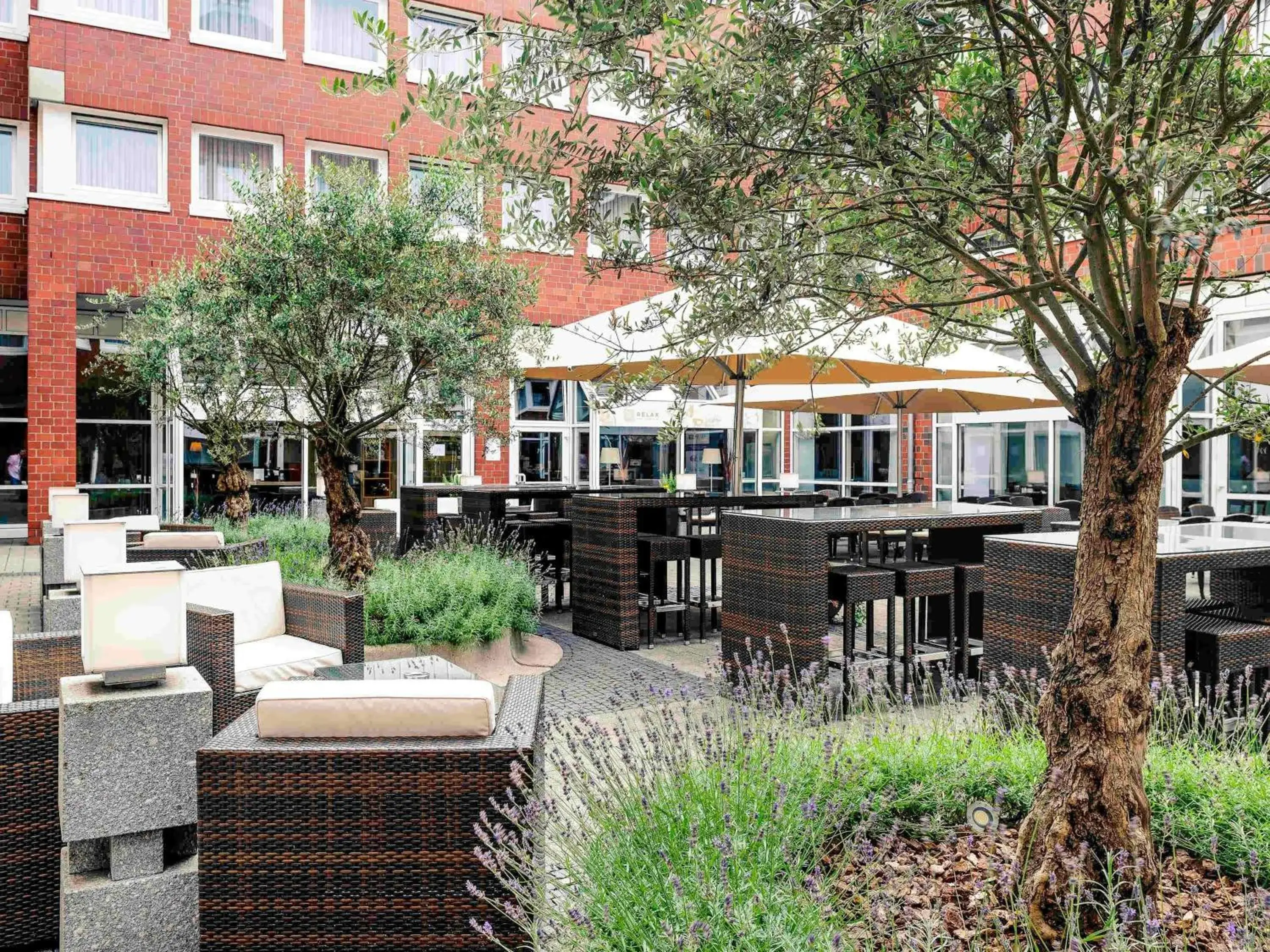 Property building in Mercure Hotel Severinshof Köln City Property building in Mercure Hotel Severinshof Köln City