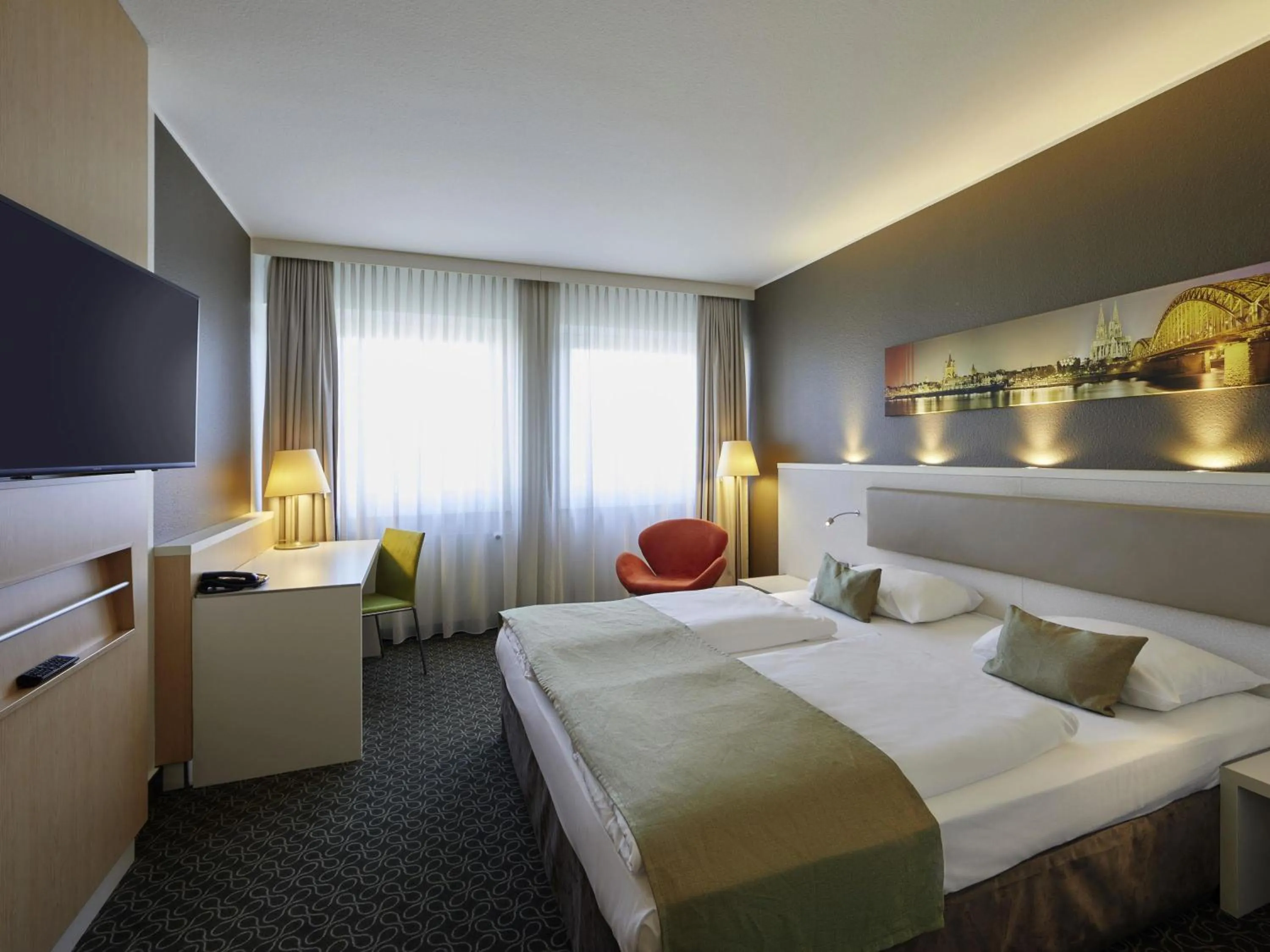 Bedroom, Bed in Mercure Hotel Severinshof Köln City