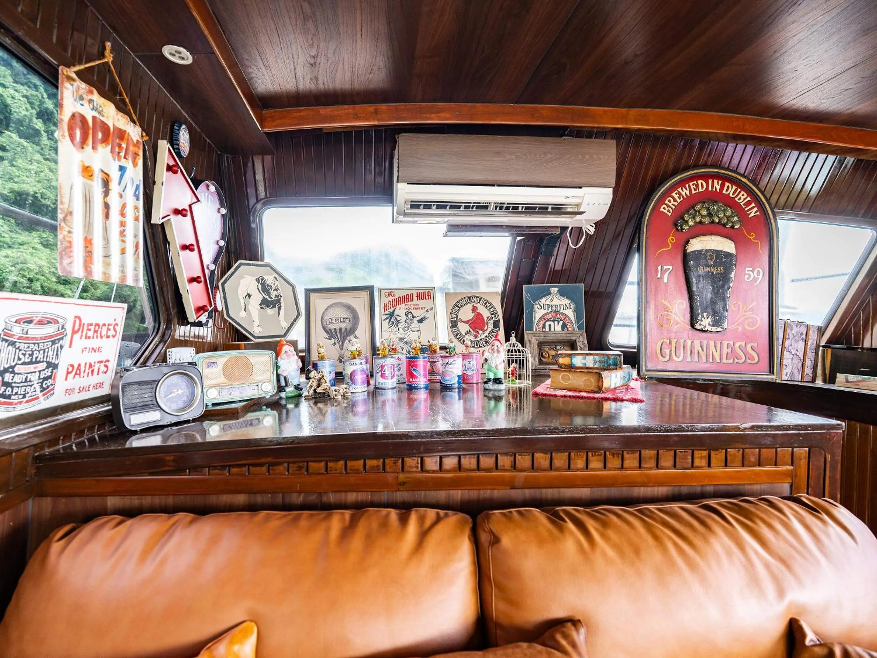 Photo of the whole room in Calm Lanai Harbor