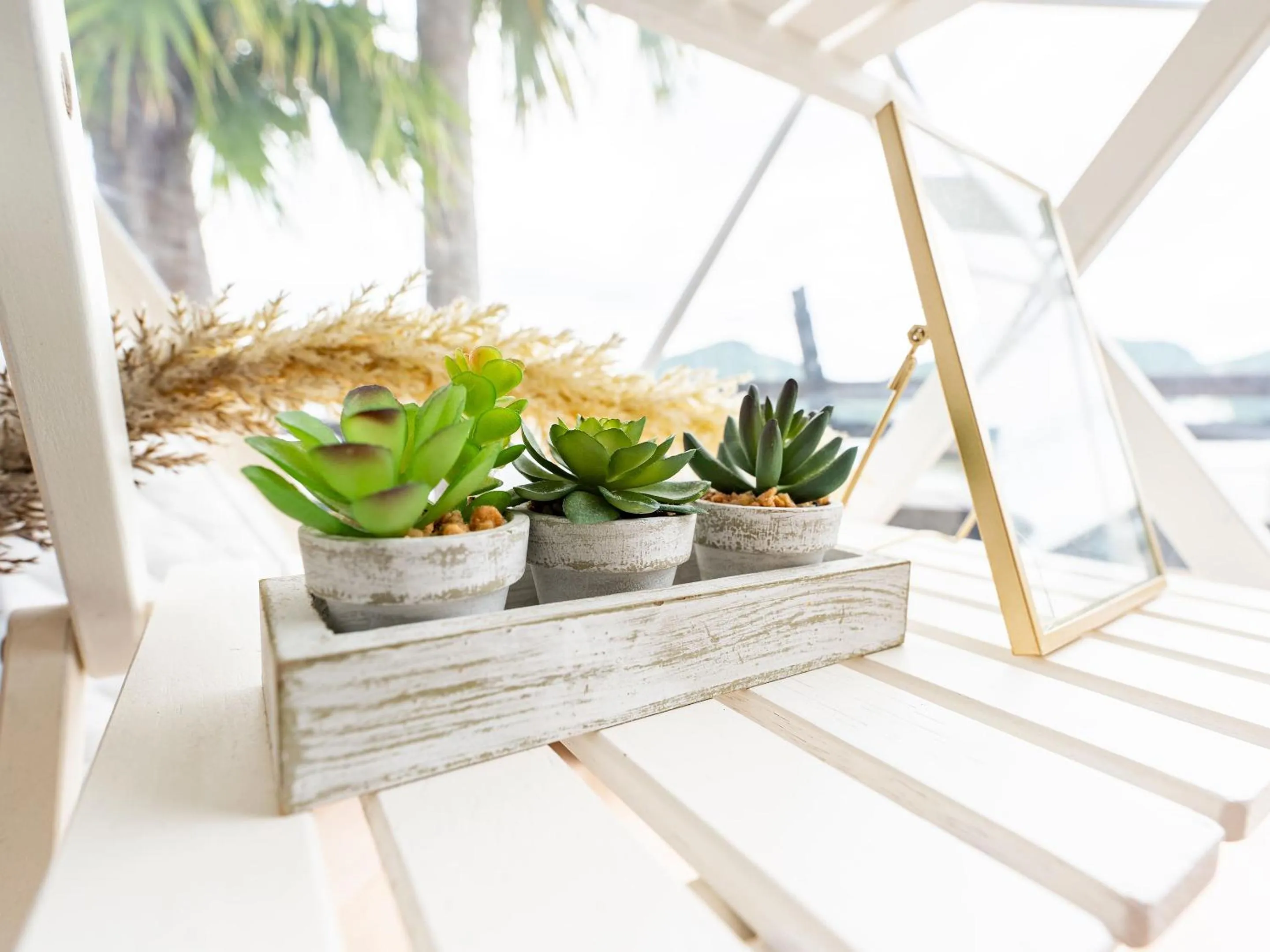 Photo of the whole room in Calm Lanai Harbor