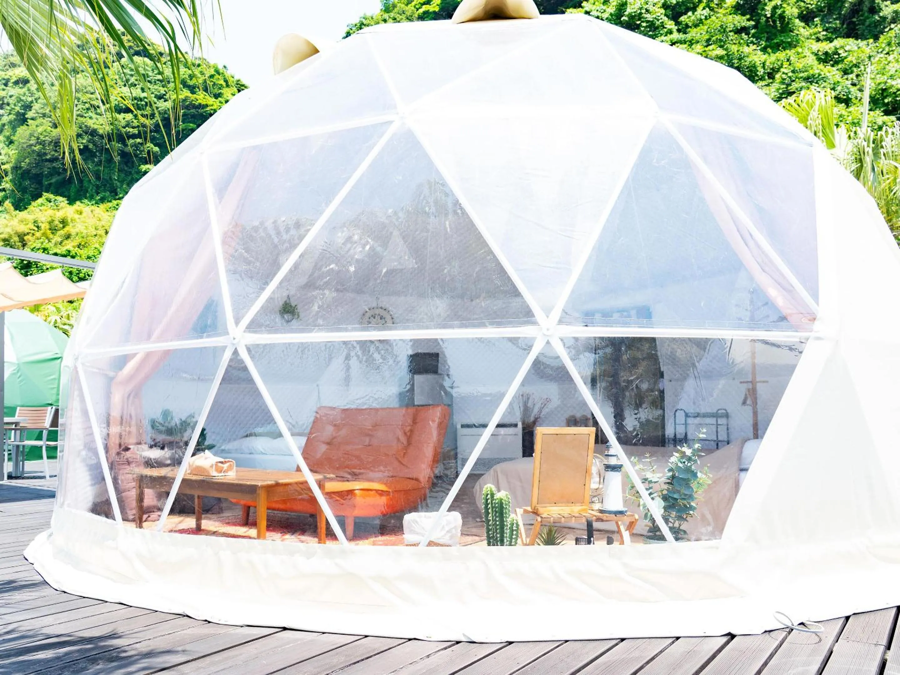 Property building in Calm Lanai Harbor