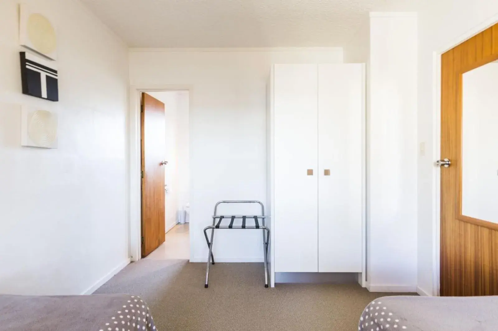 Bedroom, Seating Area in Mt Albert Motor Lodge