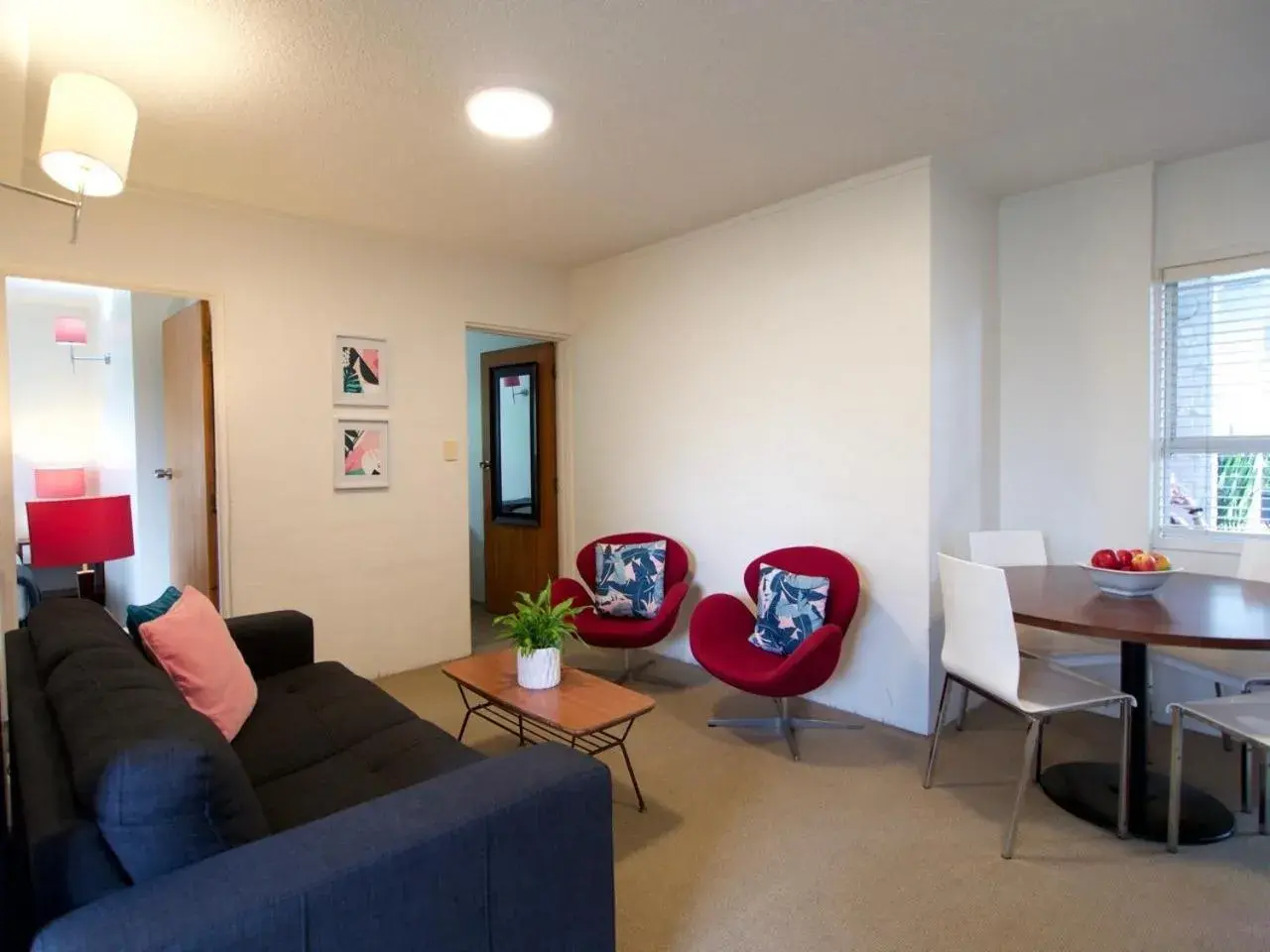 Living room, Seating Area in Mt Albert Motor Lodge