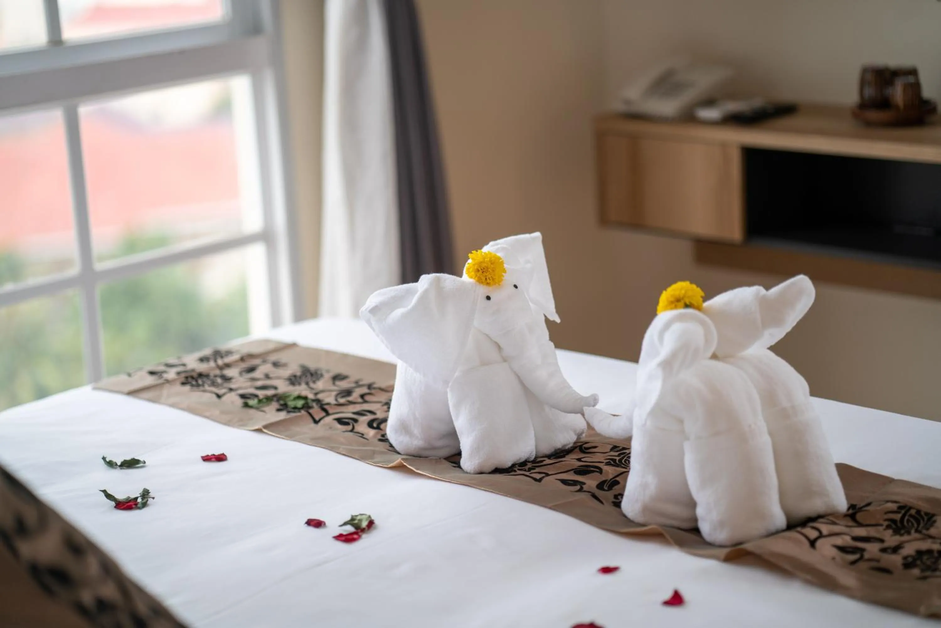 Bed in TK VIEW HOTEL & APARTMENT