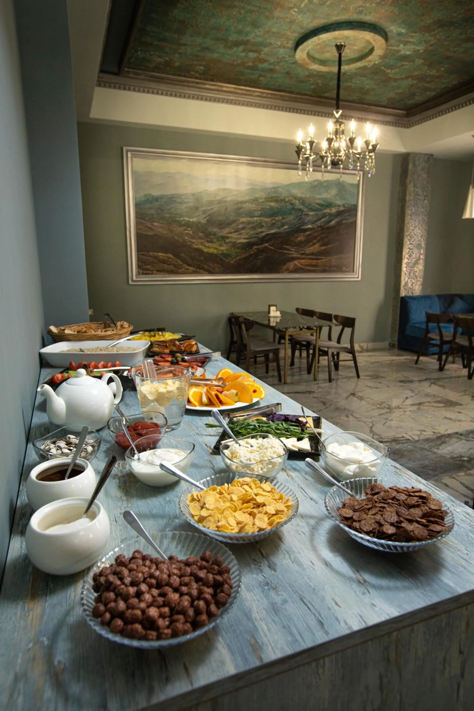 Restaurant/places to eat in Alaska Resort