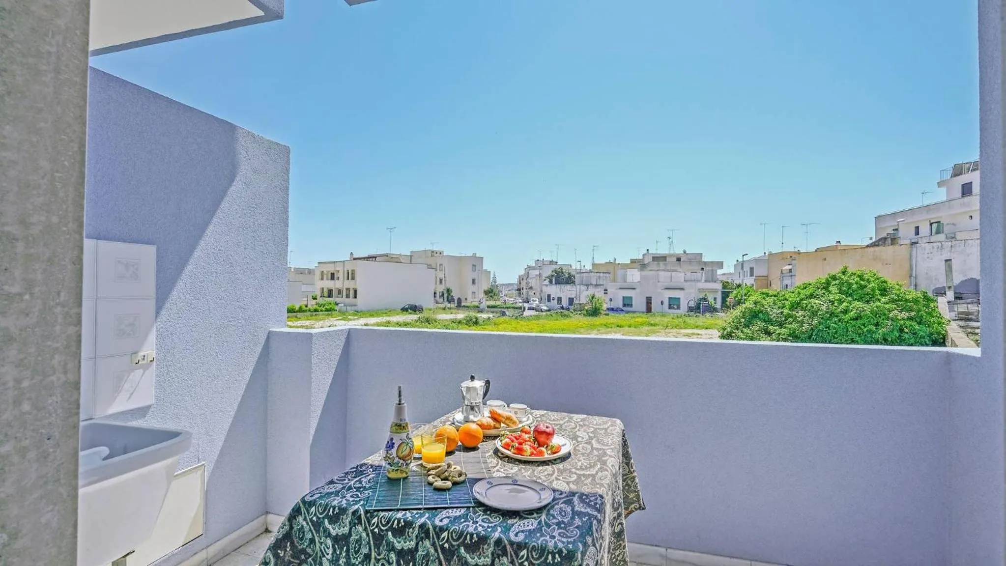 Balcony/Terrace in Near The Beach And The Center Of Otranto - Apartment Eleonora 5 Places
