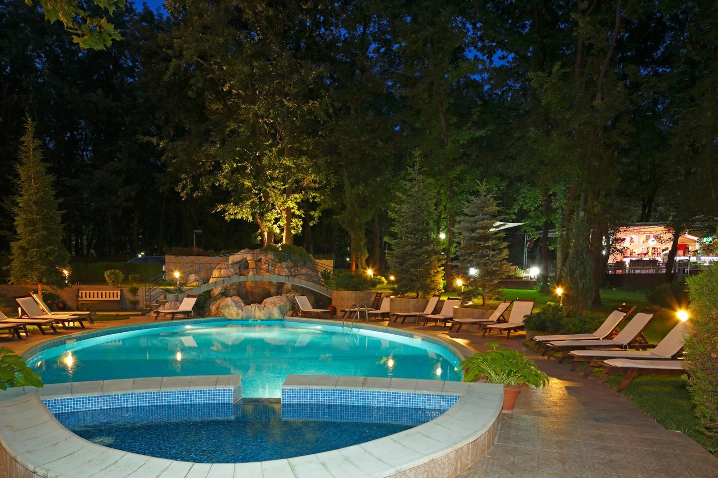 Swimming pool in Elmar Hotel