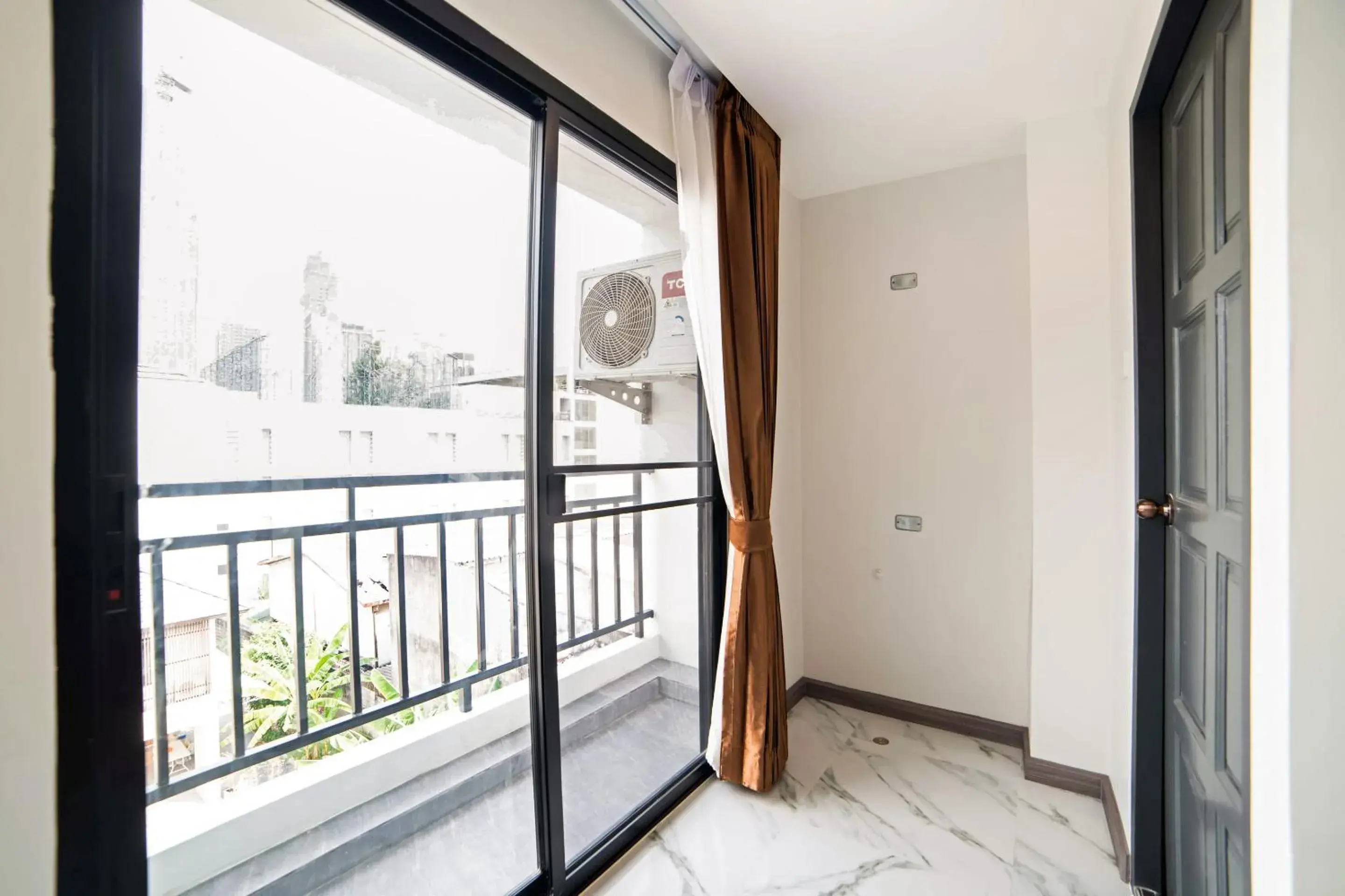 RoomQuest Sukhumvit36 BTS Thonglor RoomQuest Sukhumvit36 BTS Thonglor