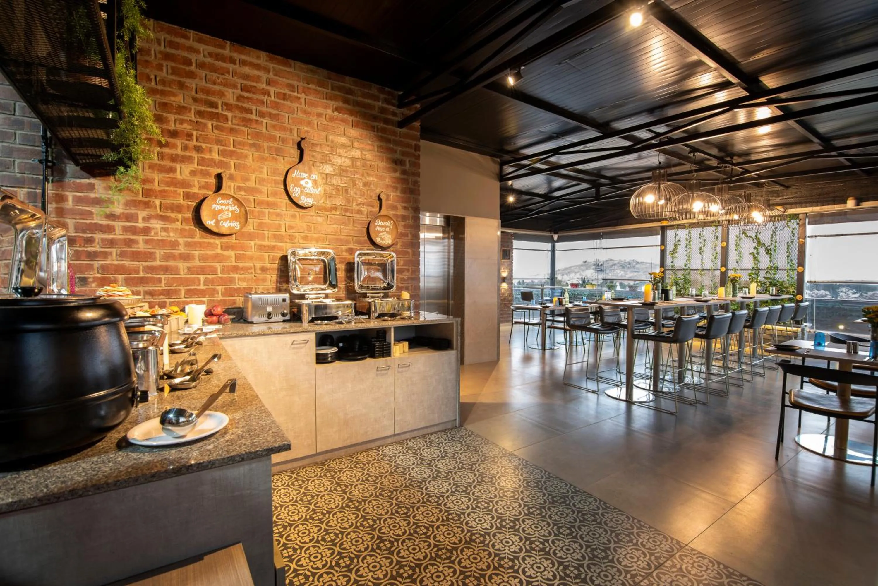 Restaurant/places to eat in Hotel Avora Tree By Rivido Kempegowda Airport Road