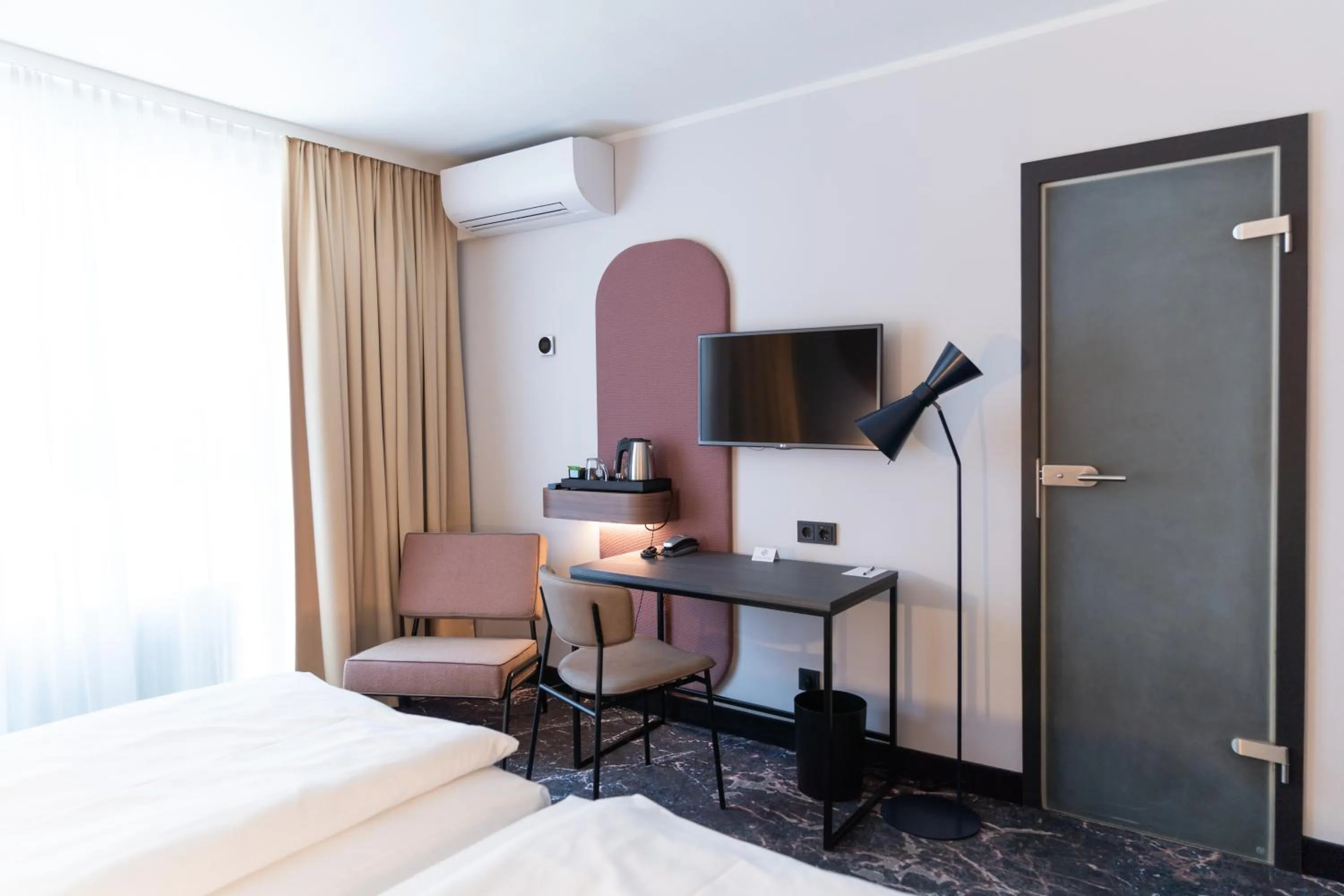 TV and multimedia, Bed in Mercure Mainz City Center