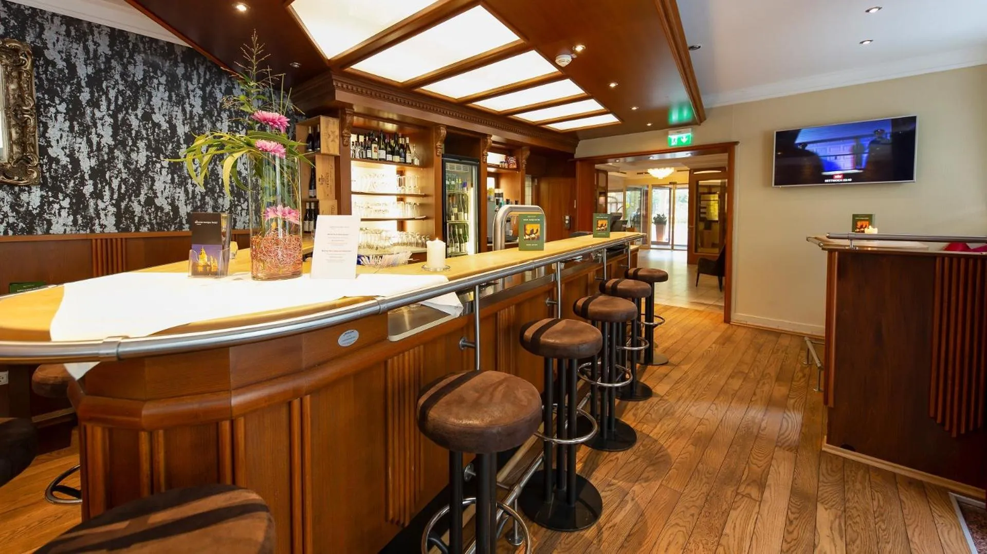 Lounge or bar in Mercure Mainz City Center