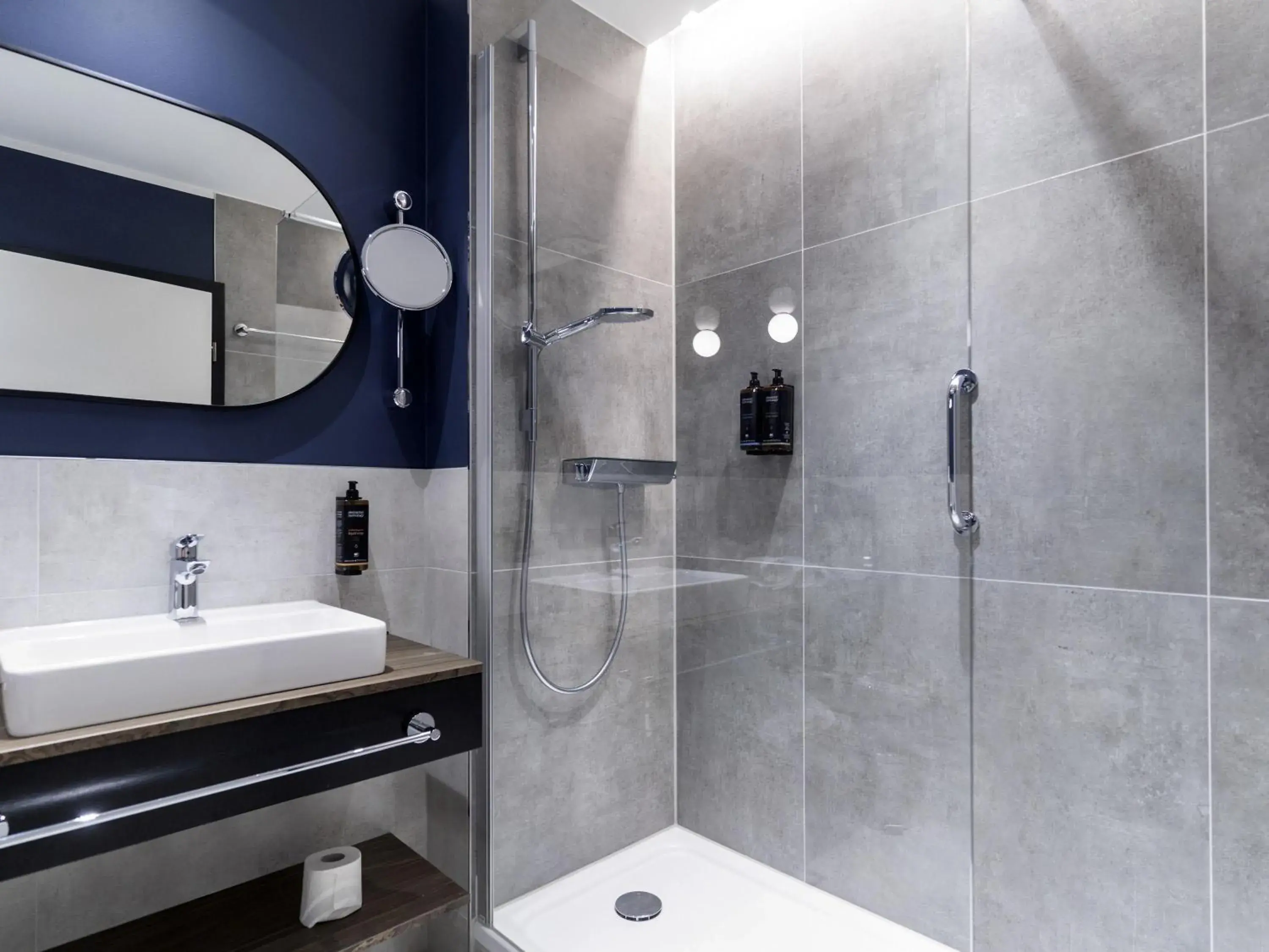 Bedroom in Mercure Mainz City Center Bedroom in Mercure Mainz City Center