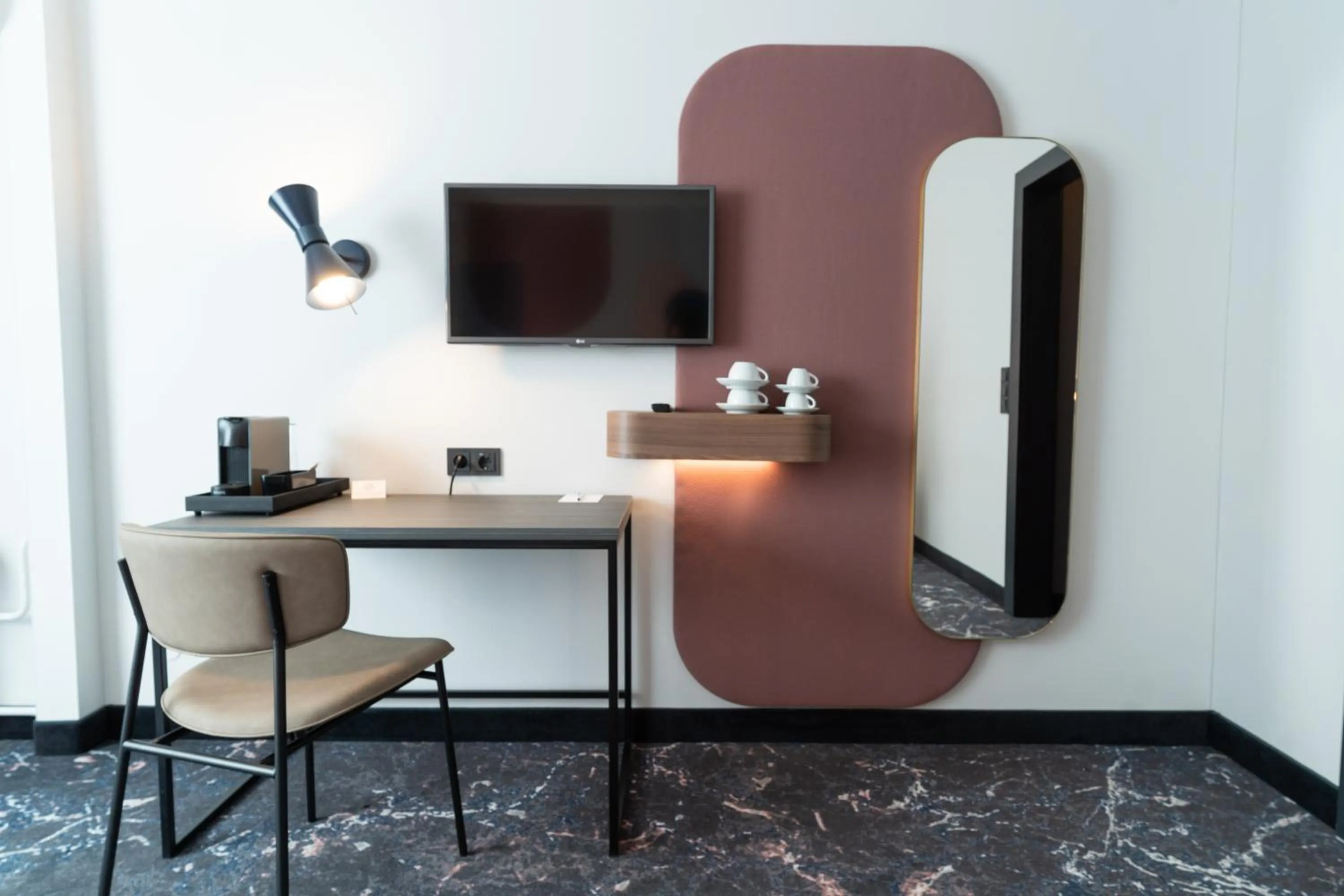 TV and multimedia in Mercure Mainz City Center