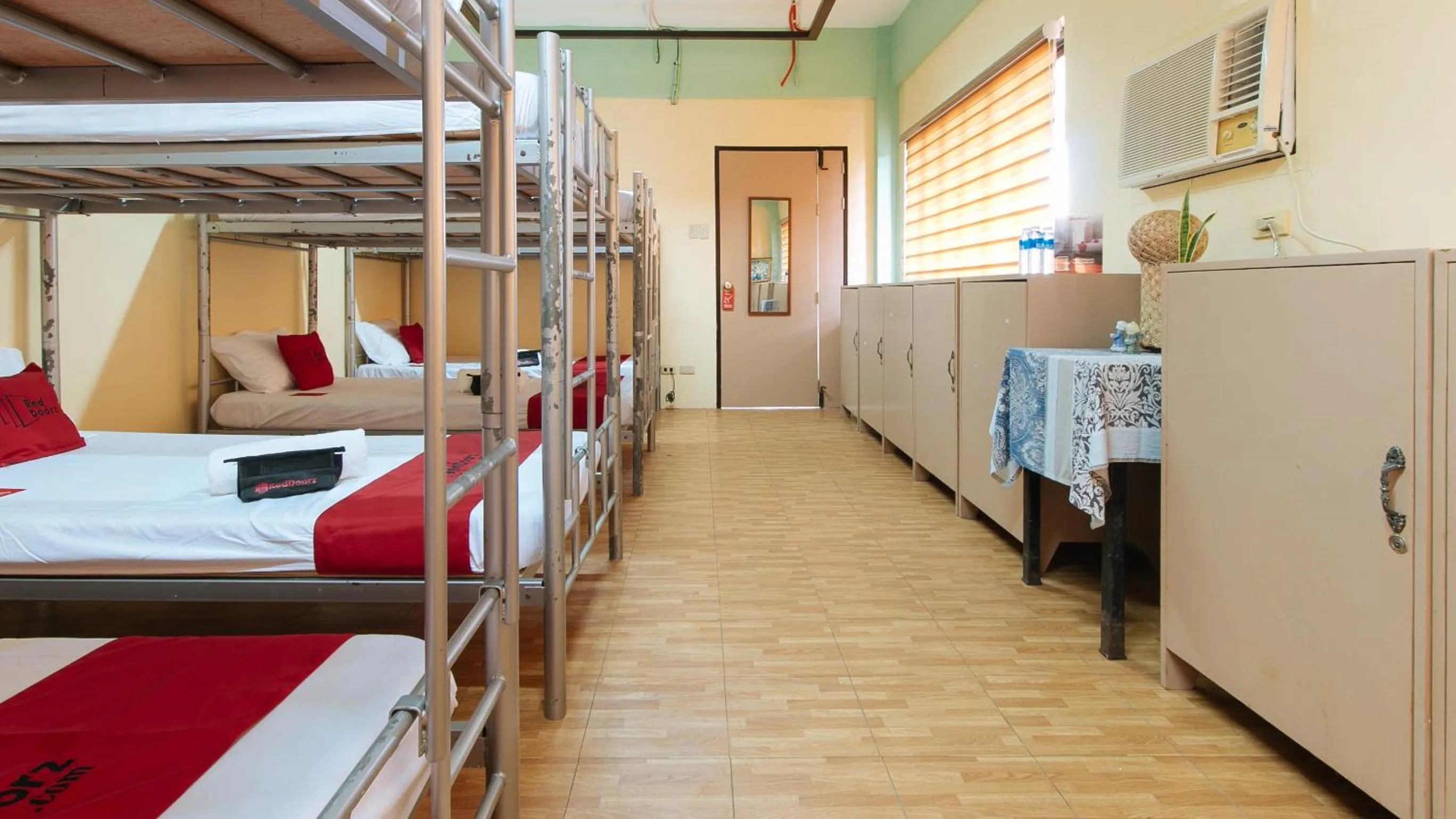 bunk bed, Bed in RedDoorz @ Arimbay Legazpi City