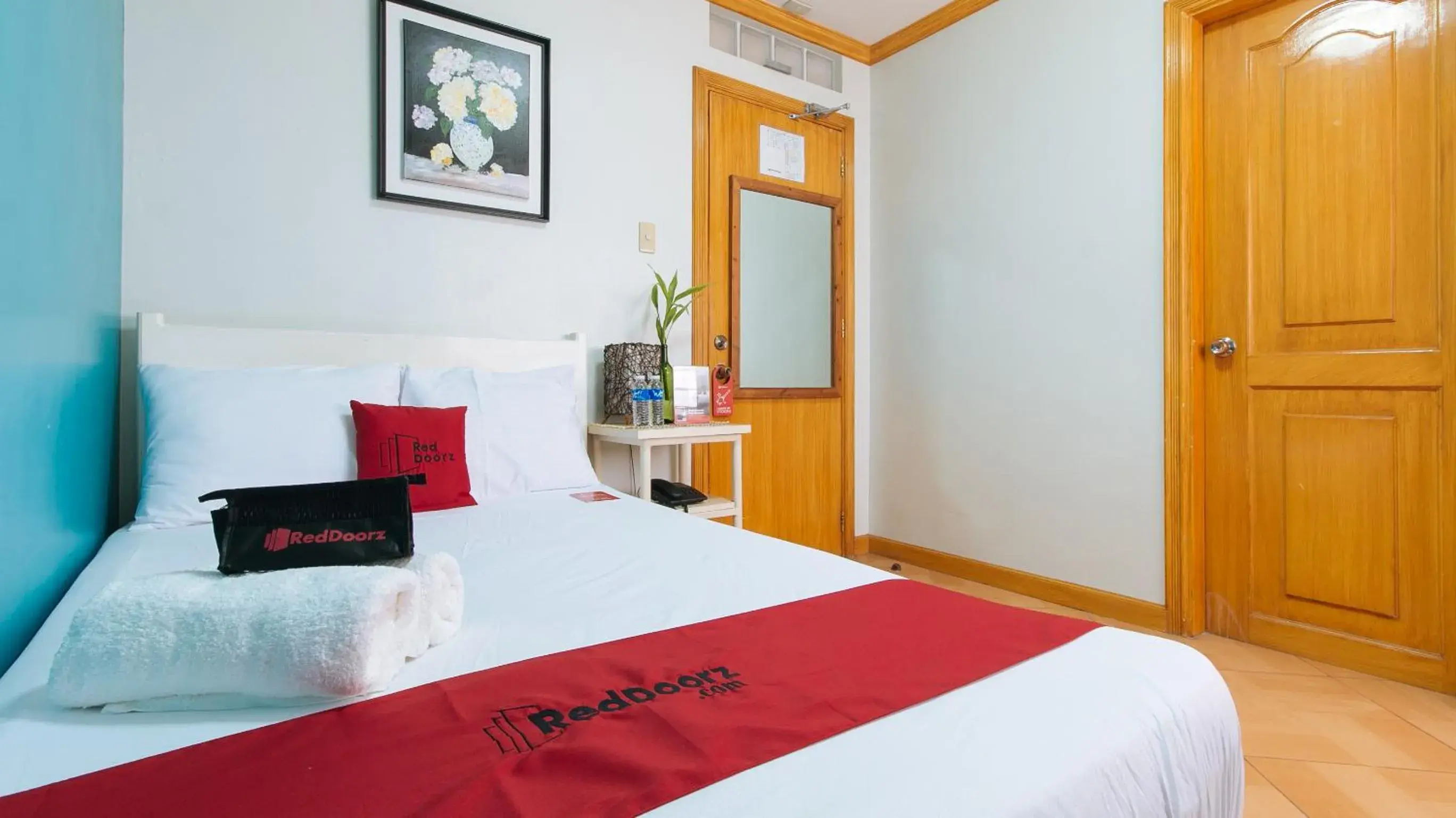 Bedroom, Bed in RedDoorz @ Arimbay Legazpi City Bedroom, Bed in RedDoorz @ Arimbay Legazpi City