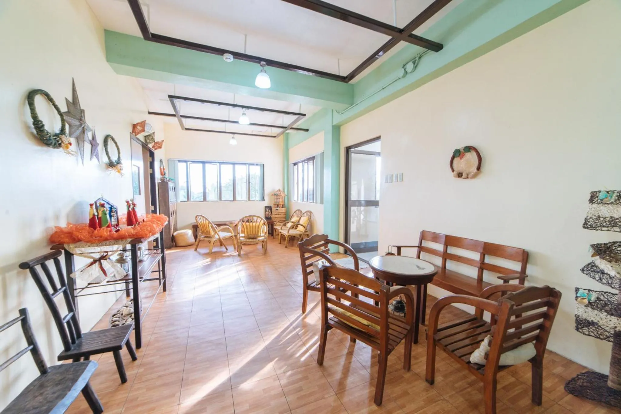 Lobby or reception in RedDoorz @ Arimbay Legazpi City