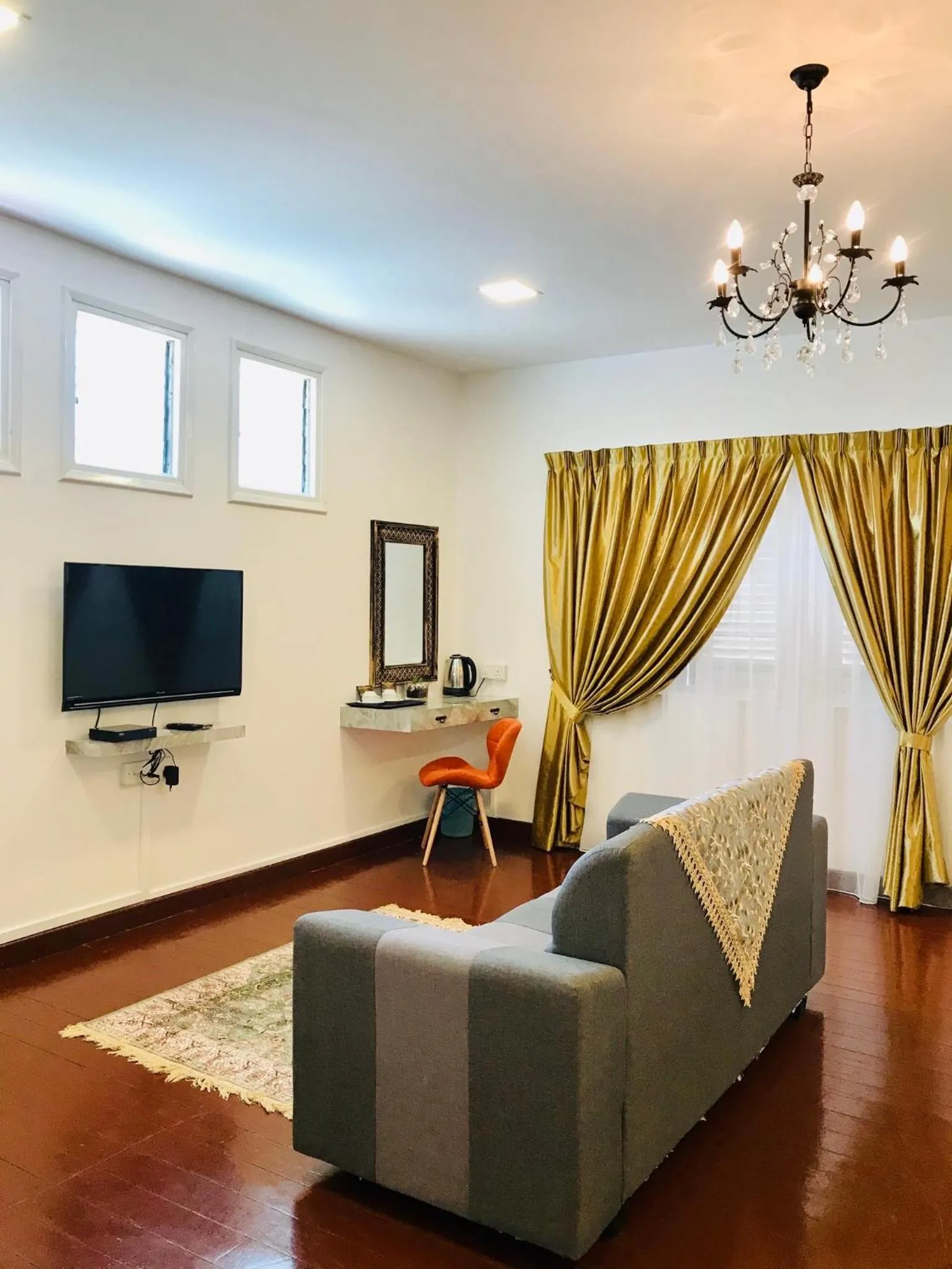 Art Heritage at Lucky 7