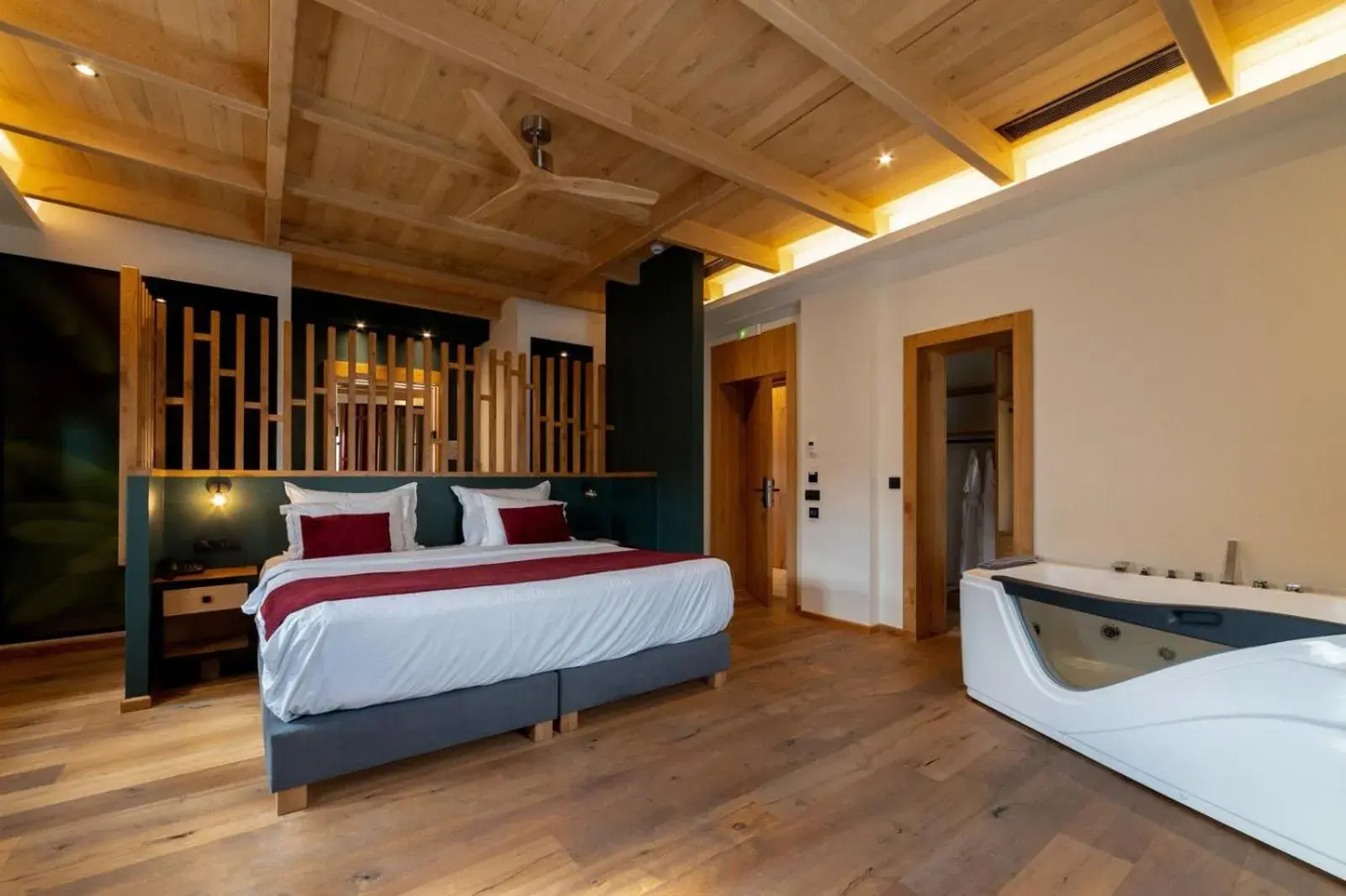 Bedroom, Bed in Artion Boutique by Enorme Bedroom, Bed in Artion Boutique by Enorme